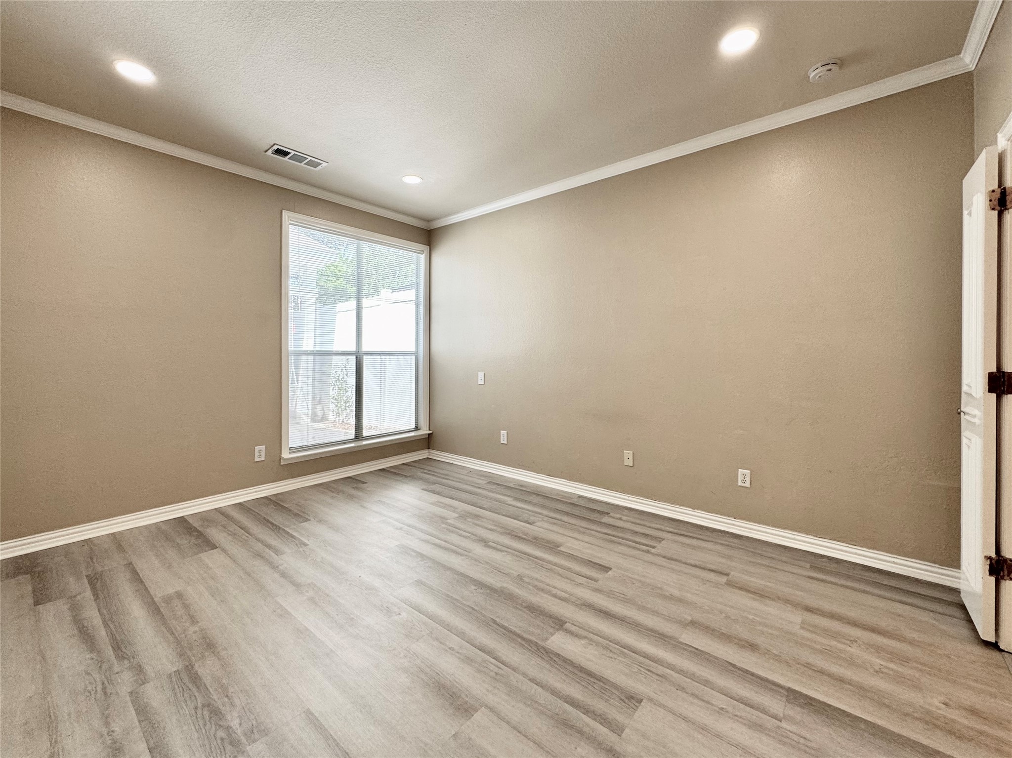 4227 Timberglen Road Dallas TX 75287