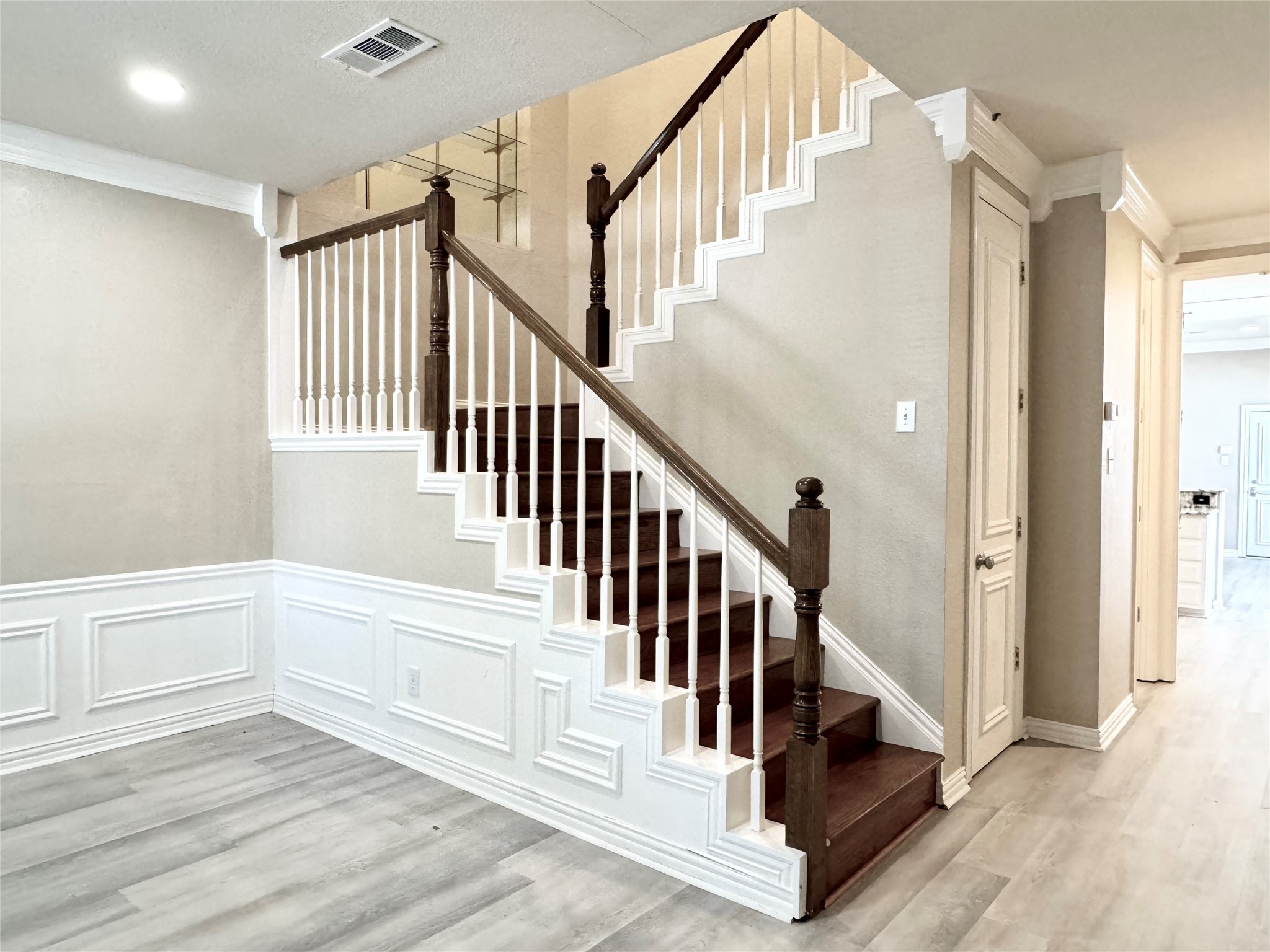 4227 Timberglen Road Dallas TX 75287