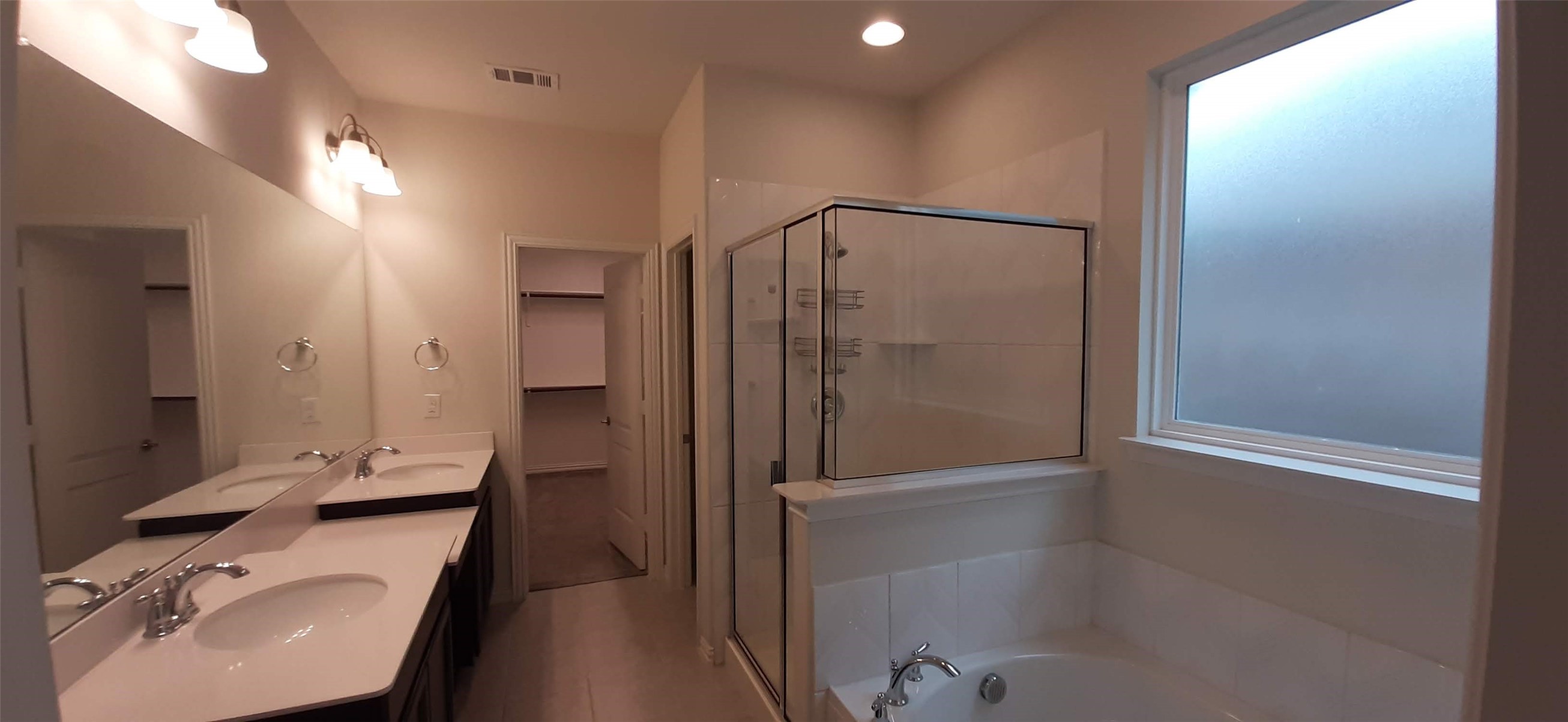 325 Kennewick Drive Garland TX 75044