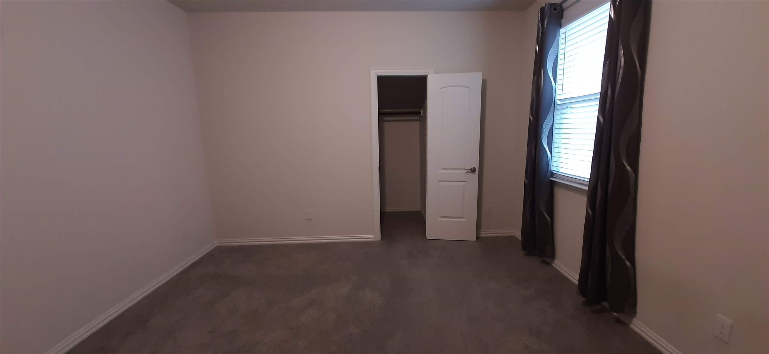 325 Kennewick Drive Garland TX 75044
