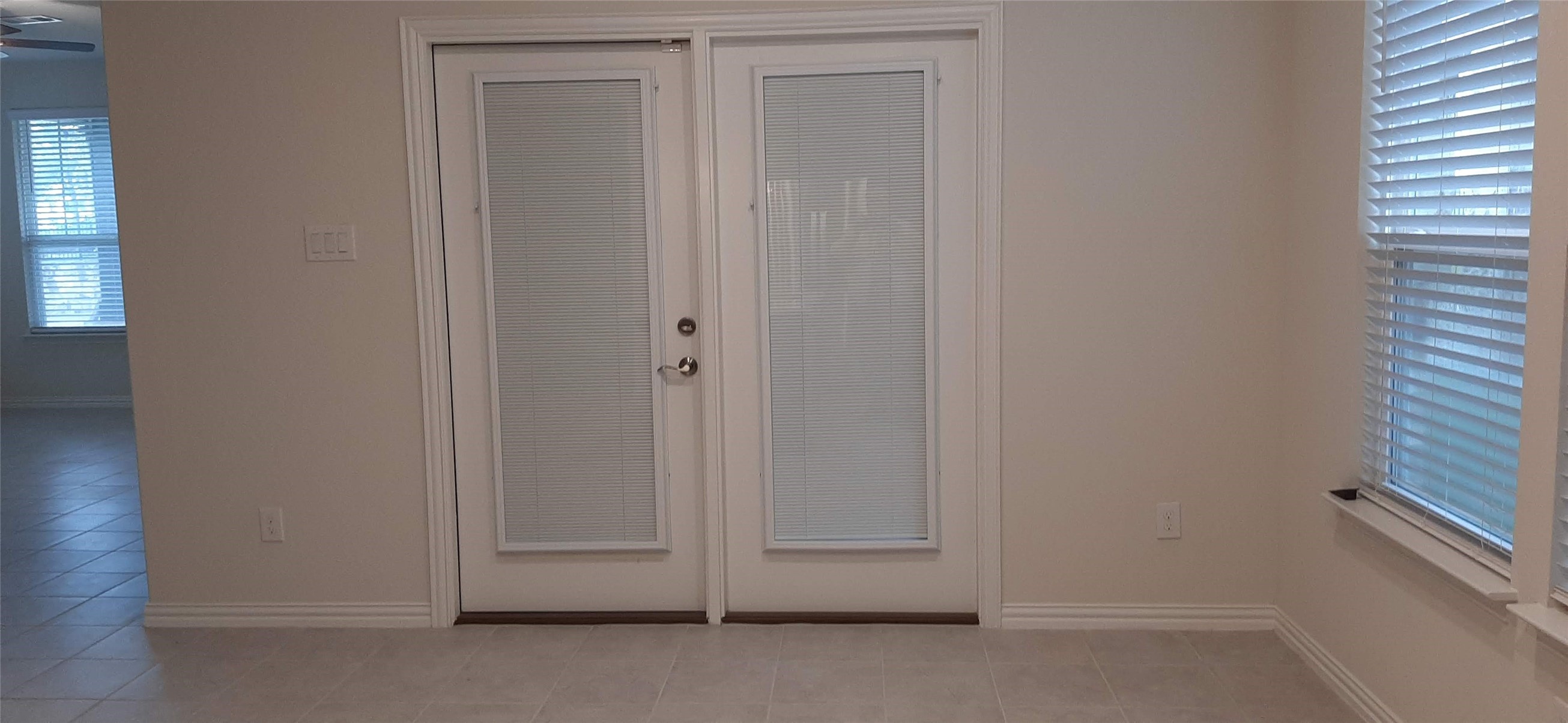 325 Kennewick Drive Garland TX 75044