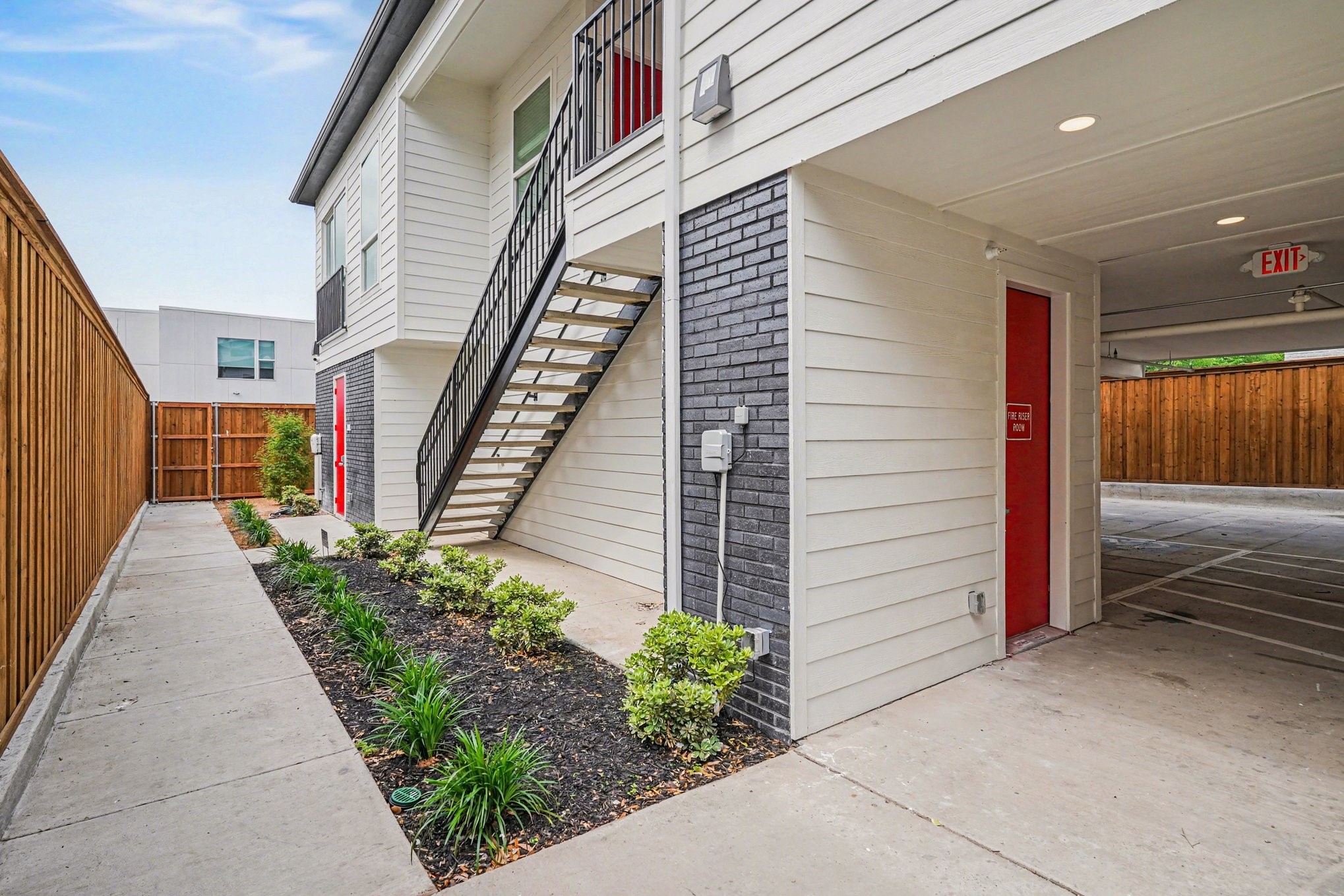 2217 N Fitzhugh Avenue Dallas TX 75204
