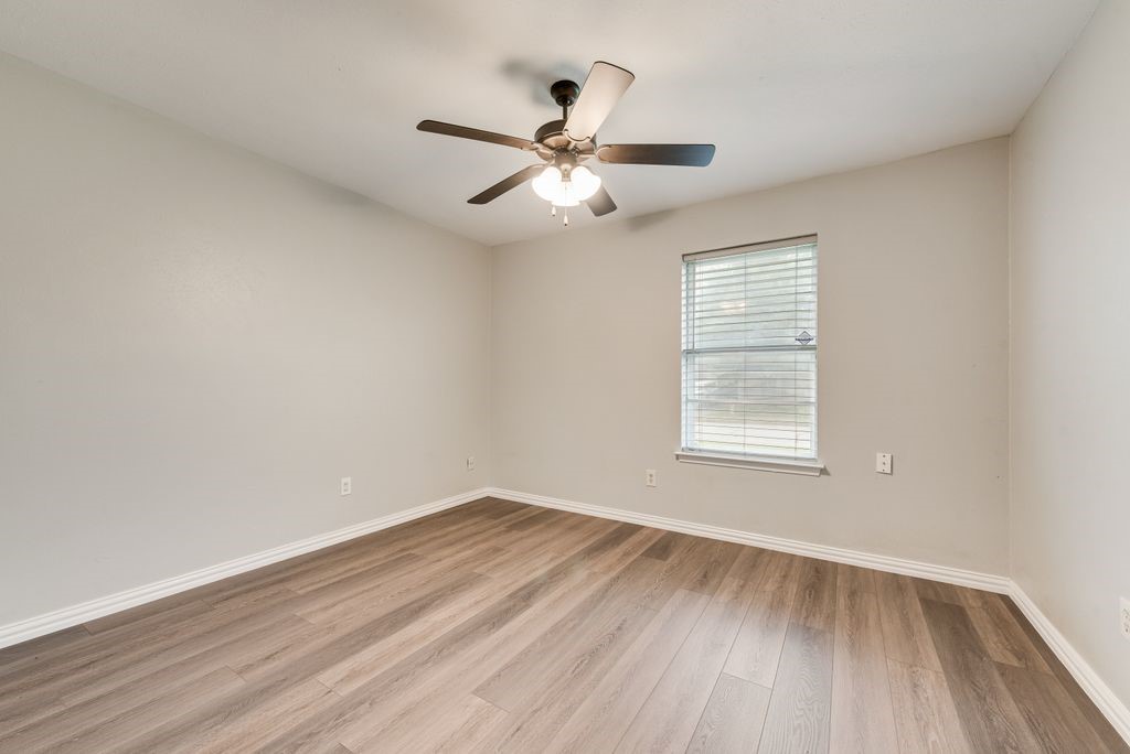 7013 Lincolnshire Lane North Richland Hills TX 76182