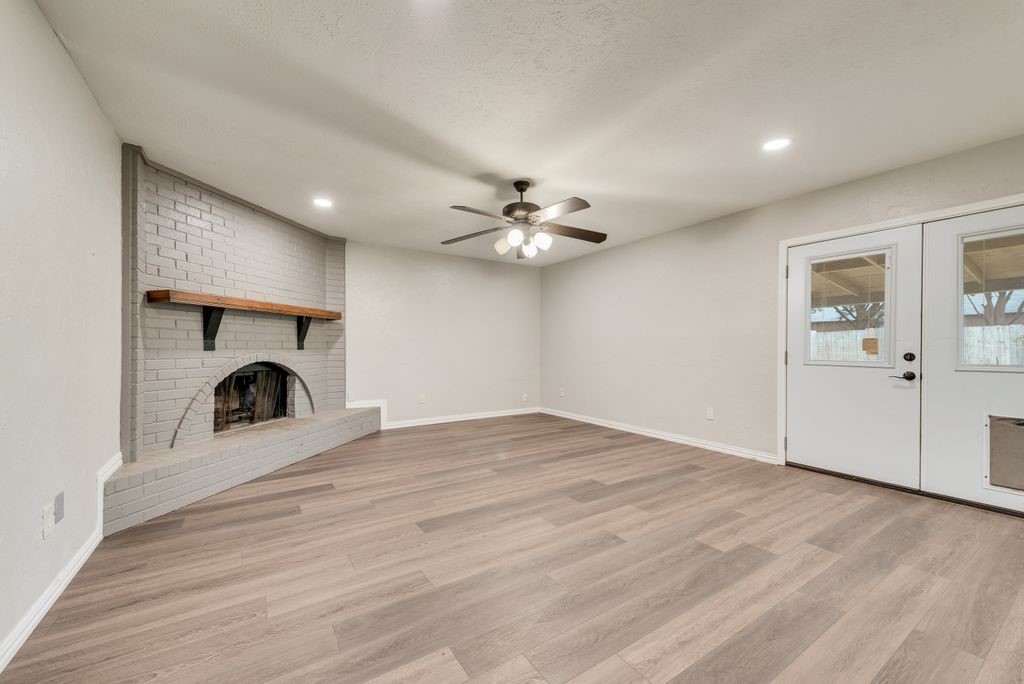 7013 Lincolnshire Lane North Richland Hills TX 76182