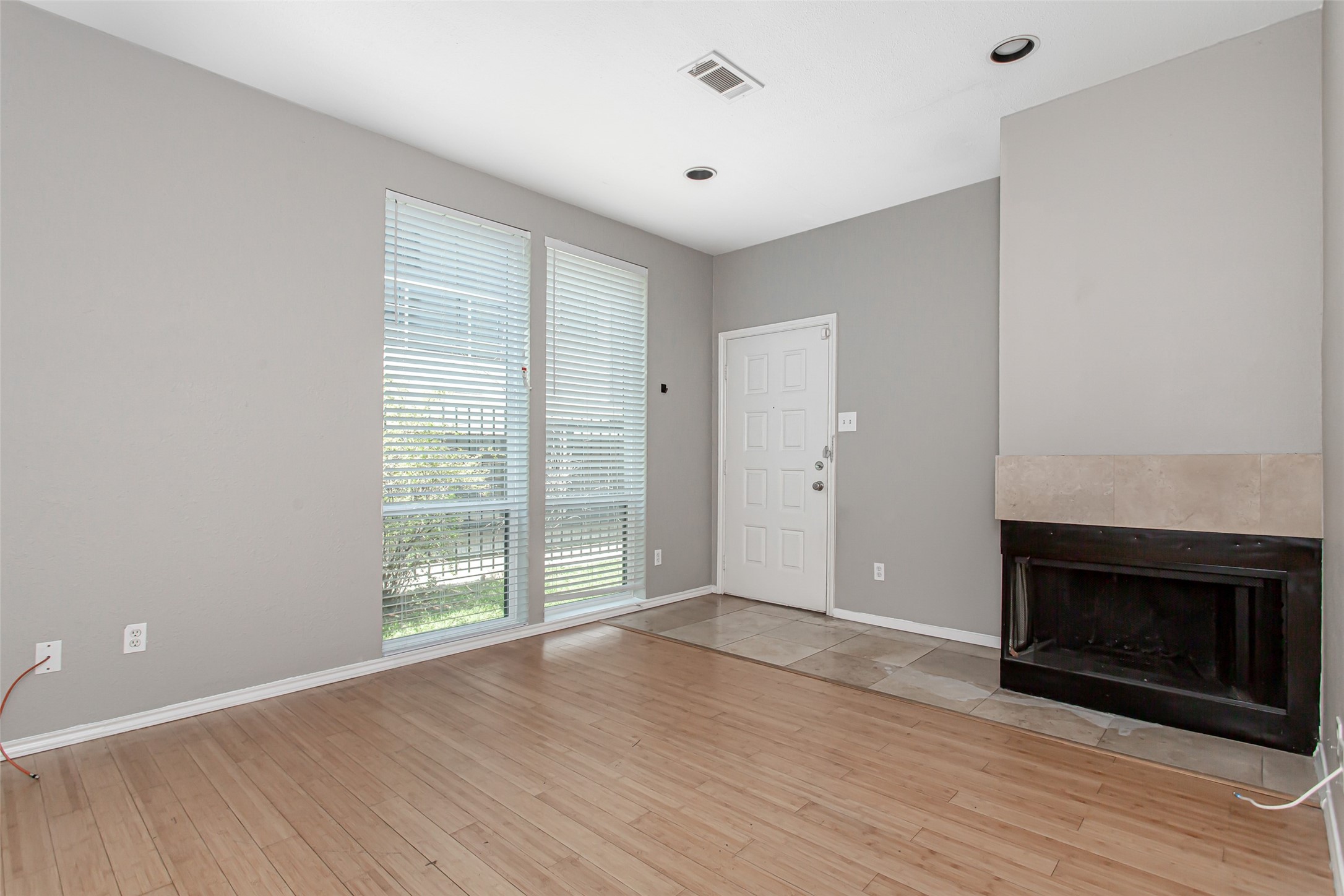 2002 N Fitzhugh Avenue Dallas TX 75204