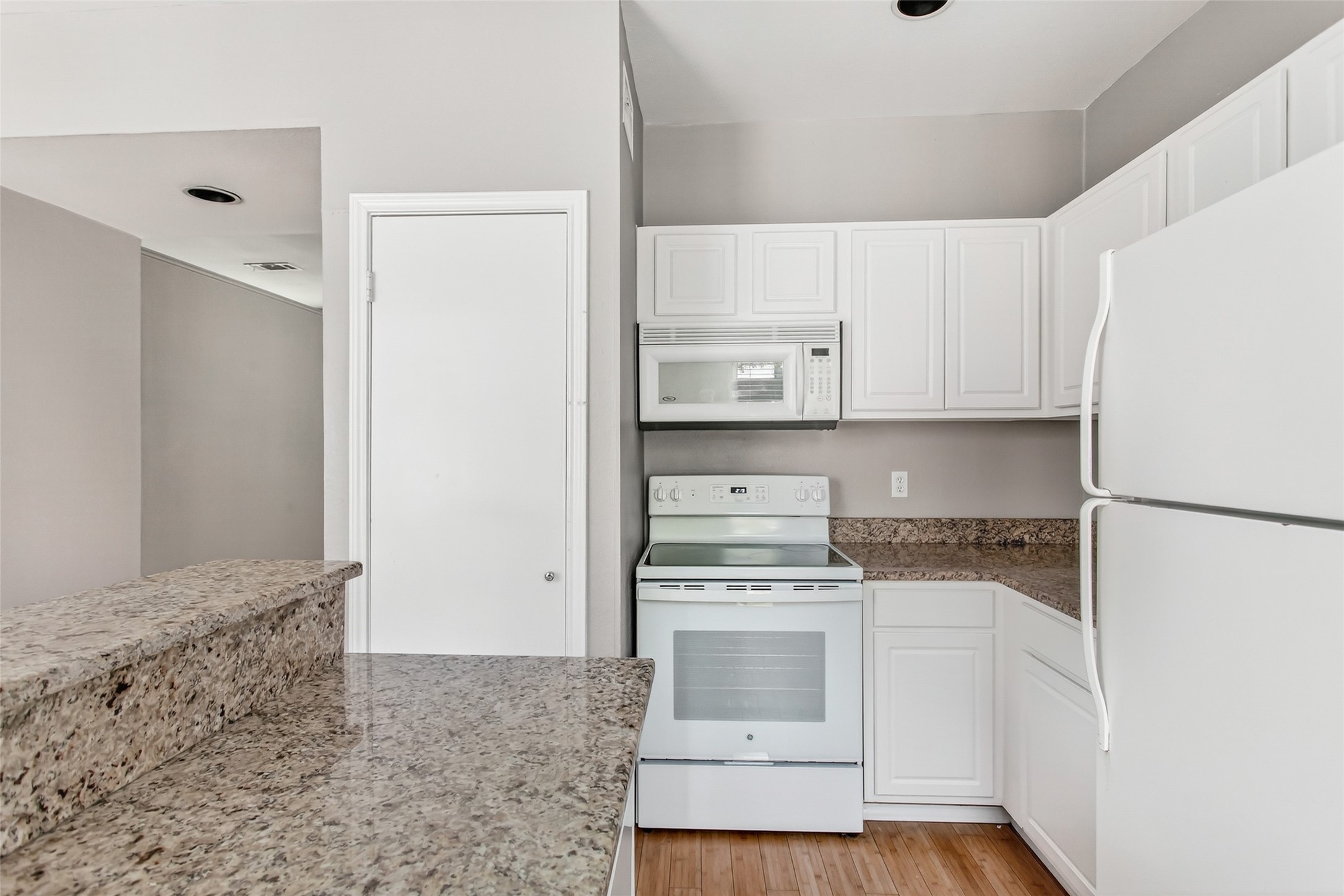 2002 N Fitzhugh Avenue Dallas TX 75204
