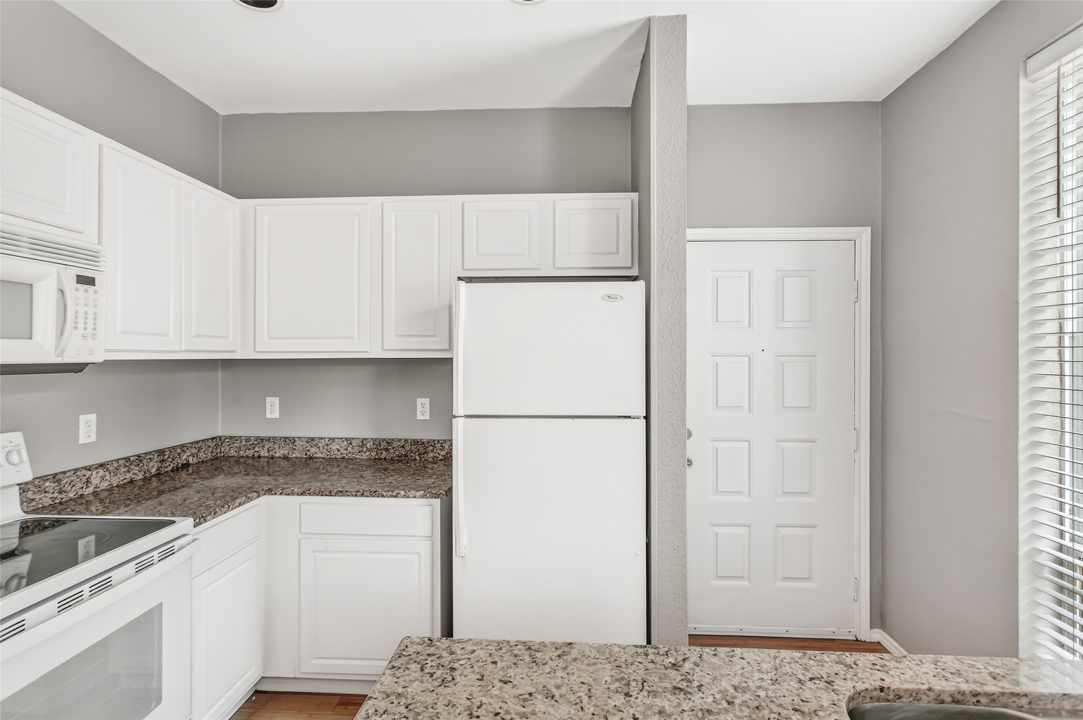 2002 N Fitzhugh Avenue Dallas TX 75204