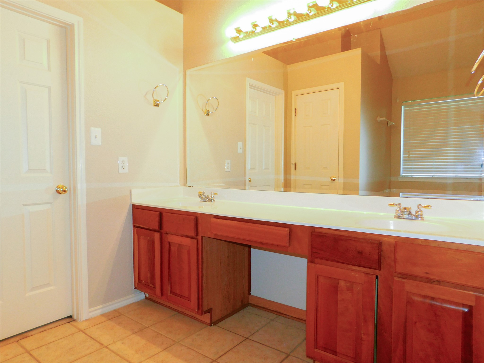 8313 Montecito Drive Denton TX 76210