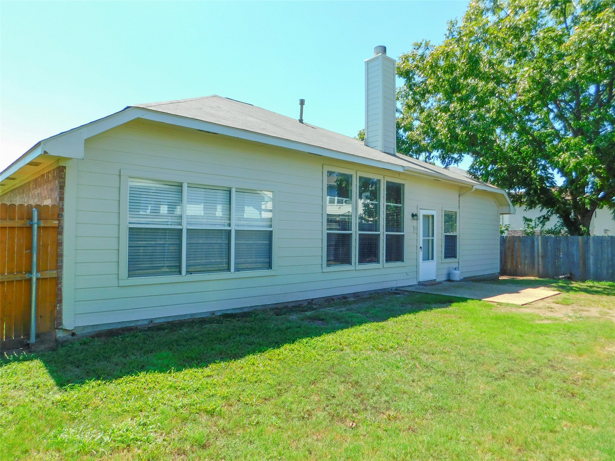 8313 Montecito Drive Denton TX 76210
