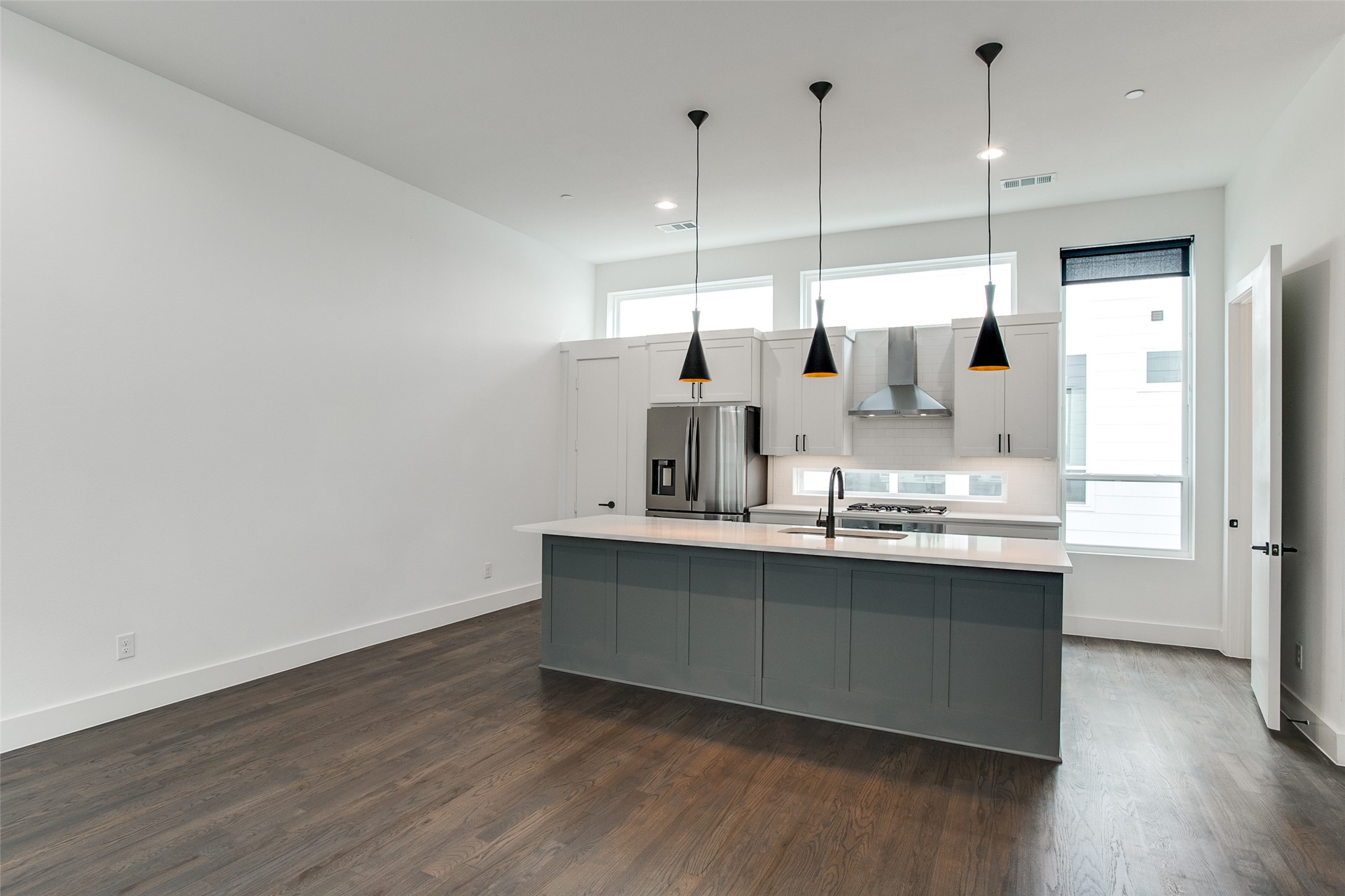 5708 Lindell Avenue Dallas TX 75206