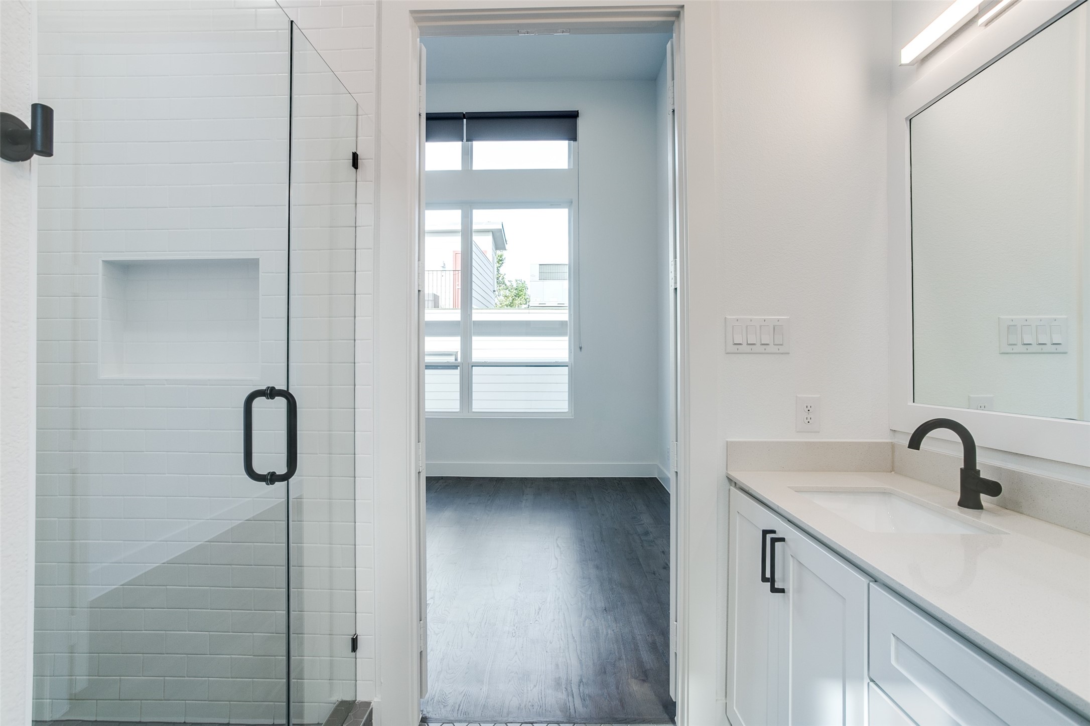 5708 Lindell Avenue Dallas TX 75206