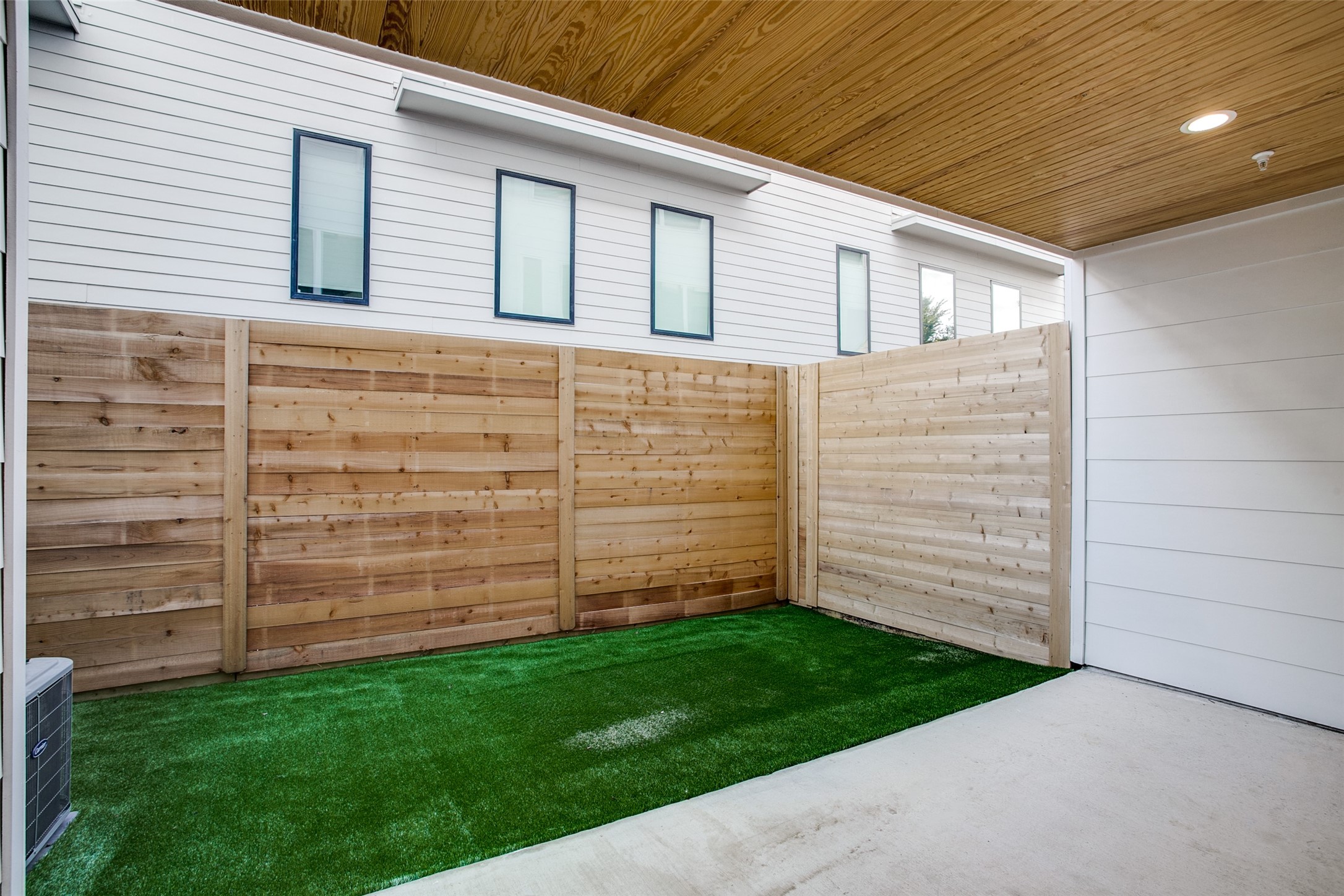 5708 Lindell Avenue Dallas TX 75206