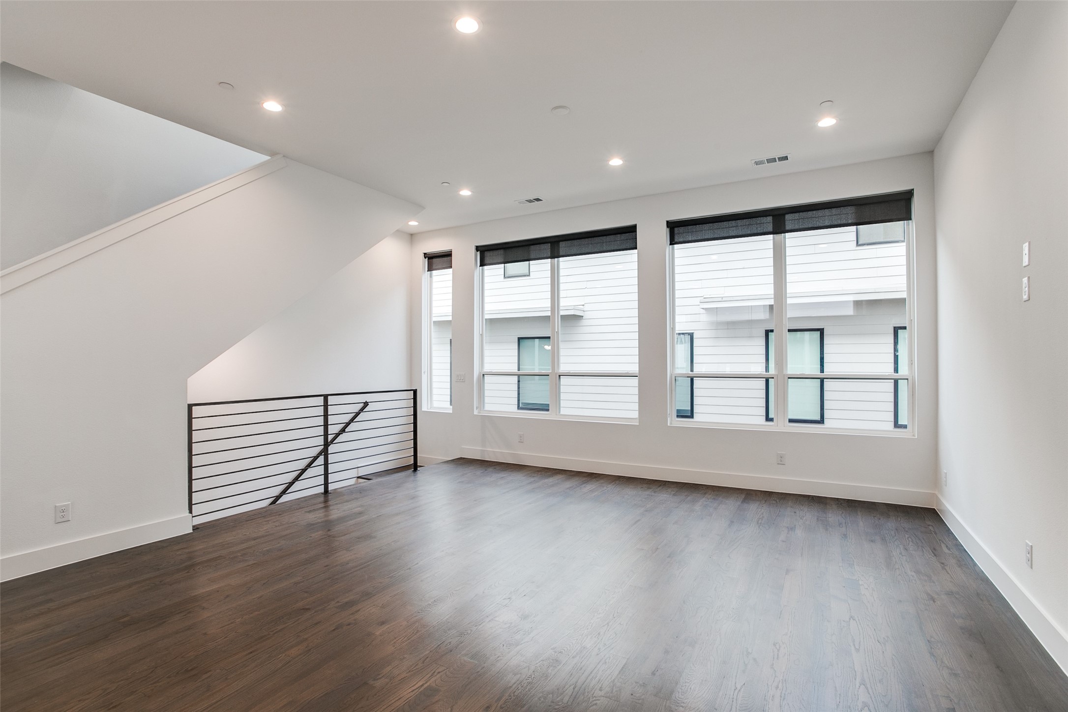 5708 Lindell Avenue Dallas TX 75206