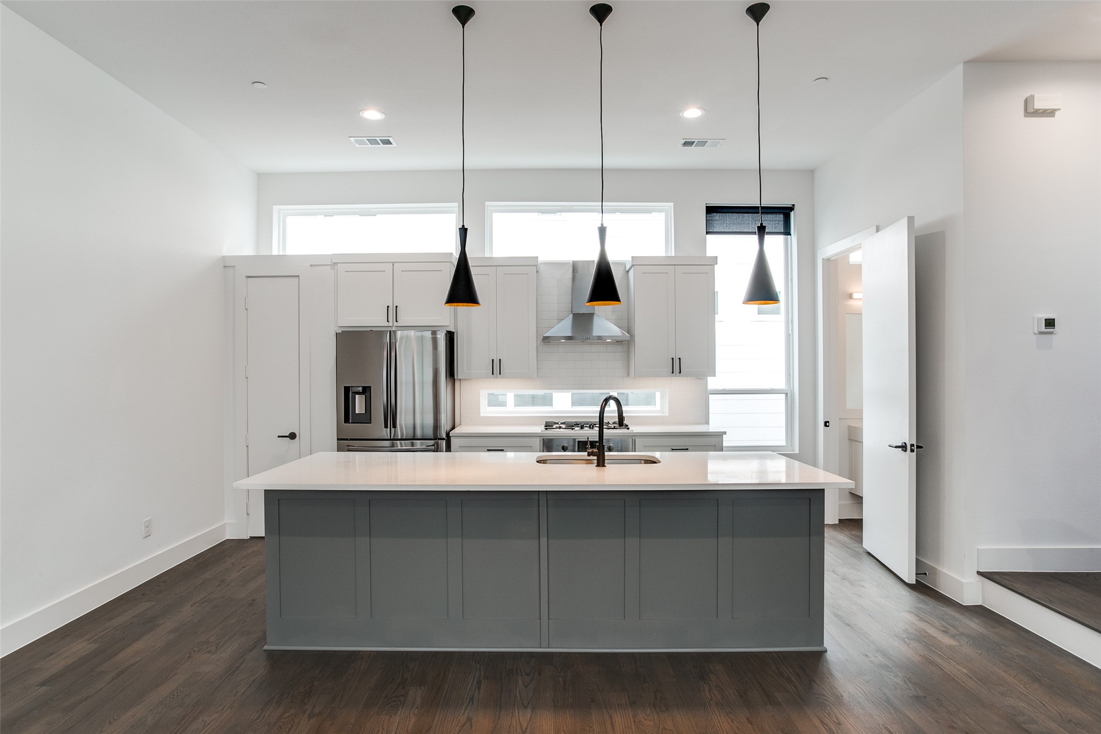 5708 Lindell Avenue Dallas TX 75206