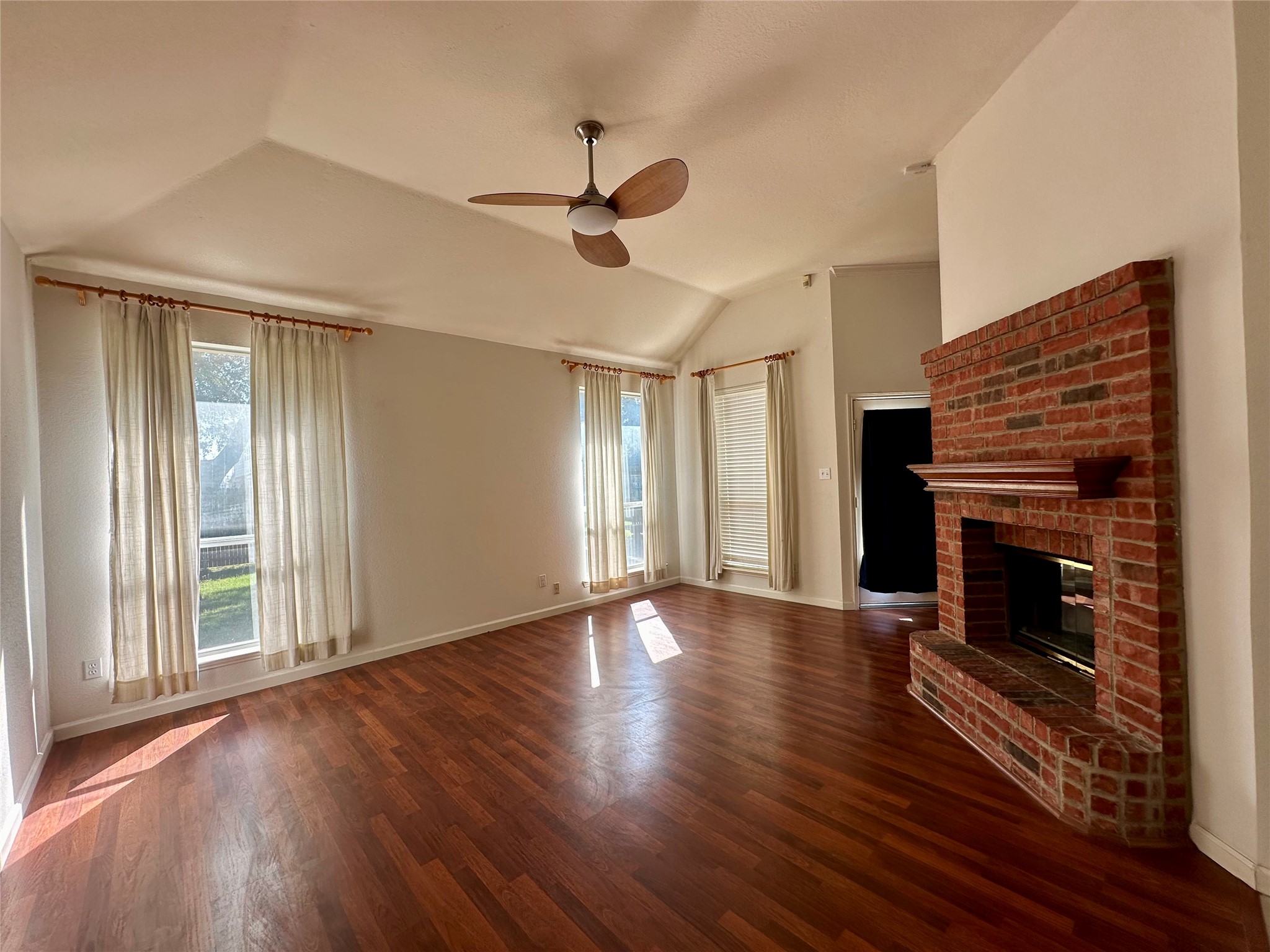 4938 Water Oak Drive Grand Prairie TX 75052