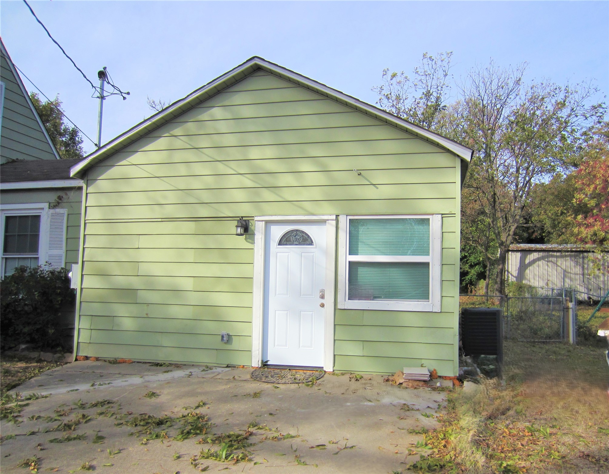 1420 Knight Street Denton TX 76205