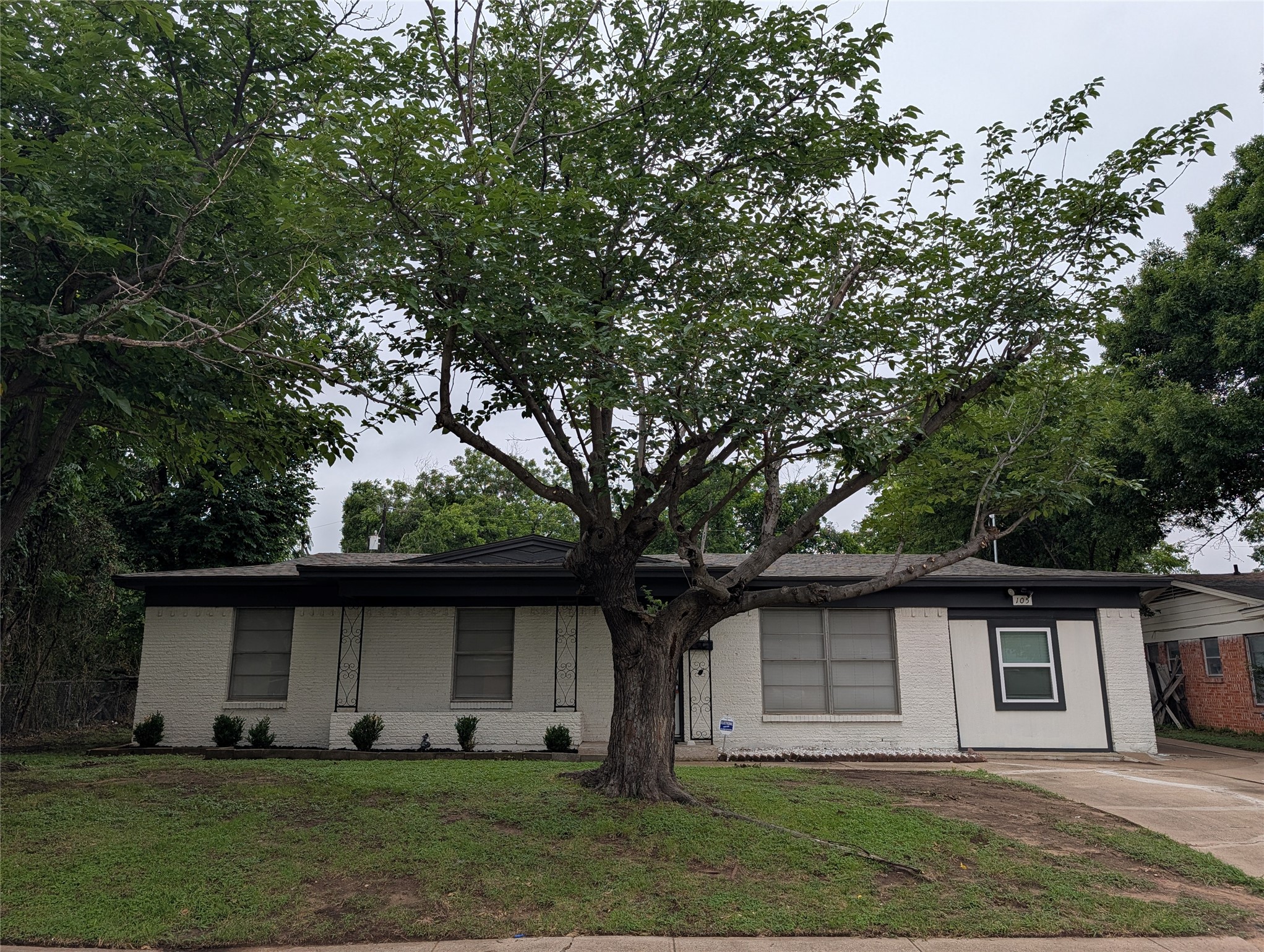 105 Dupont Circle Fort Worth TX 76134