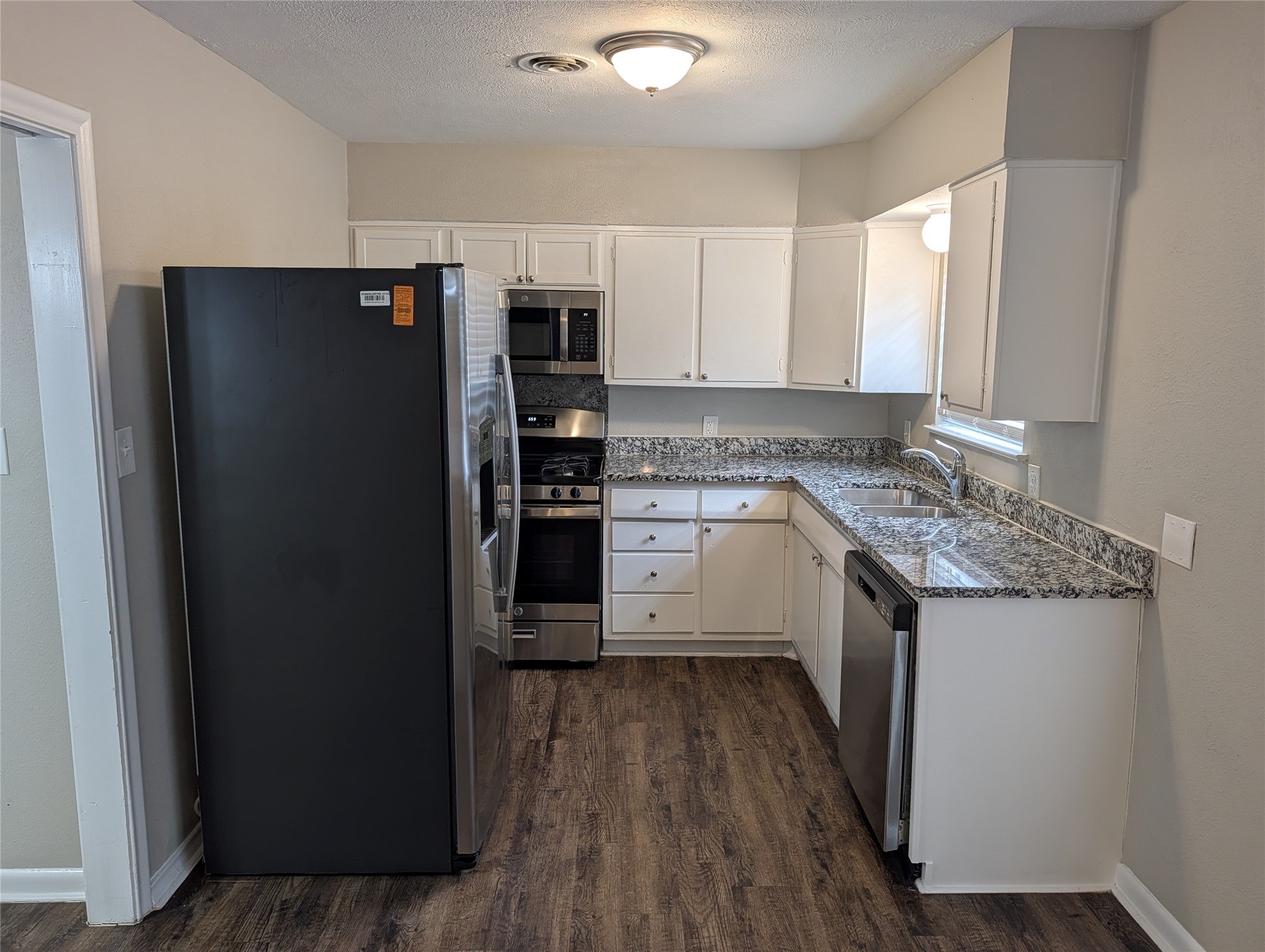 105 Dupont Circle Fort Worth TX 76134