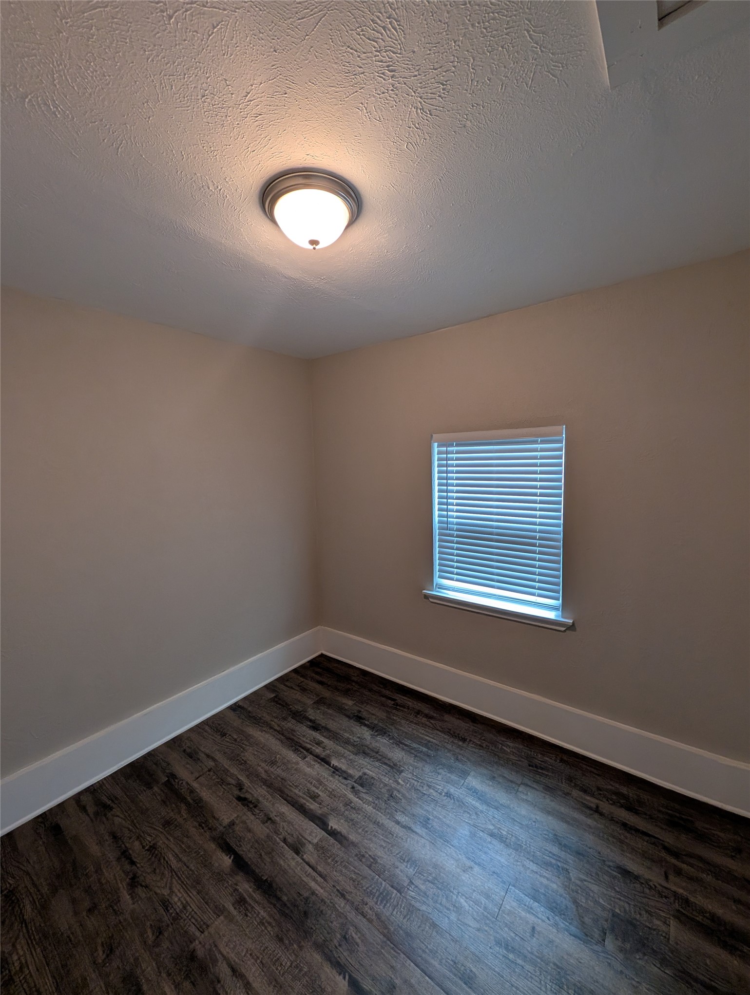 105 Dupont Circle Fort Worth TX 76134