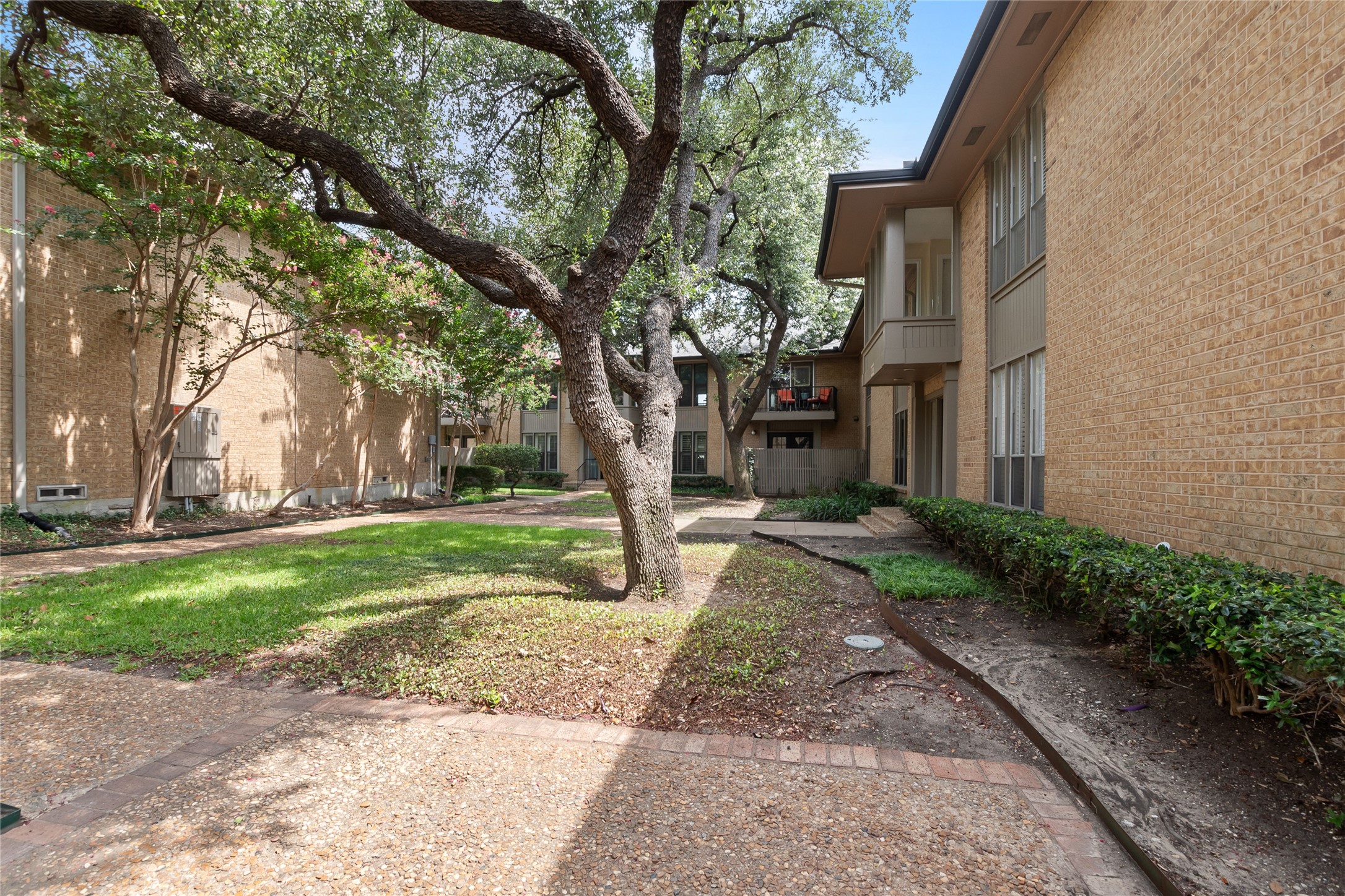 10727 Villager Road Dallas TX 75230