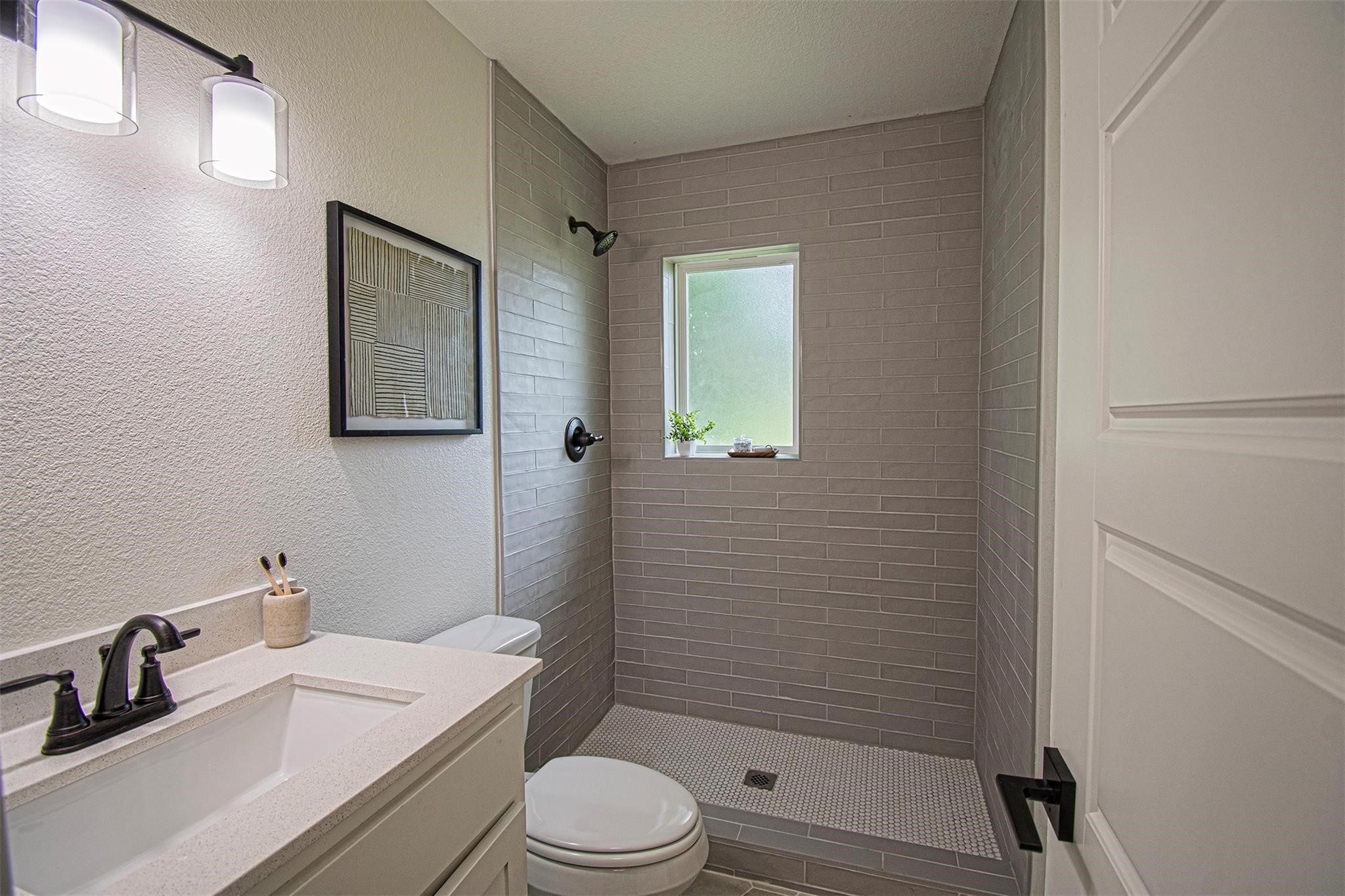 551 E Burks Street Pilot Point TX 76258