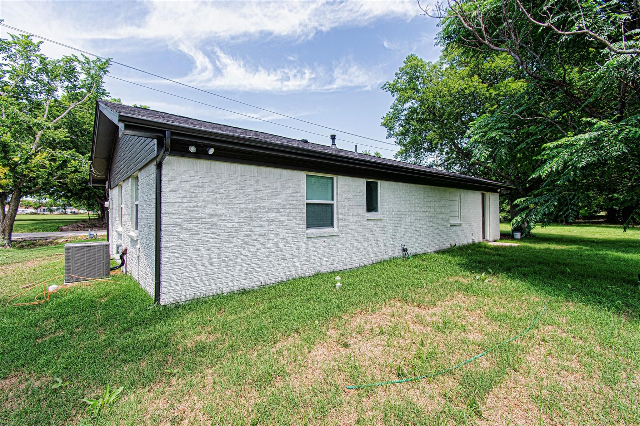 551 E Burks Street Pilot Point TX 76258