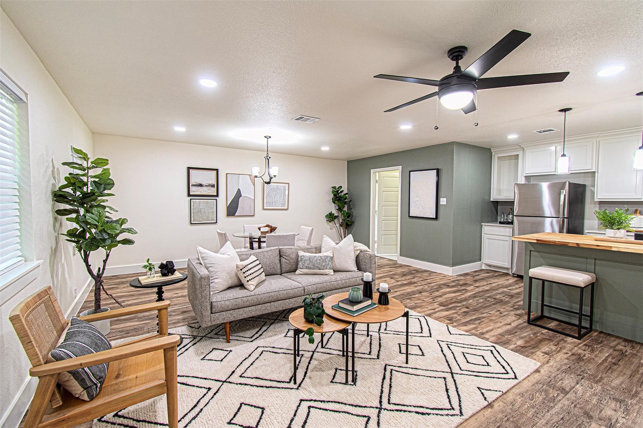 551 E Burks Street Pilot Point TX 76258