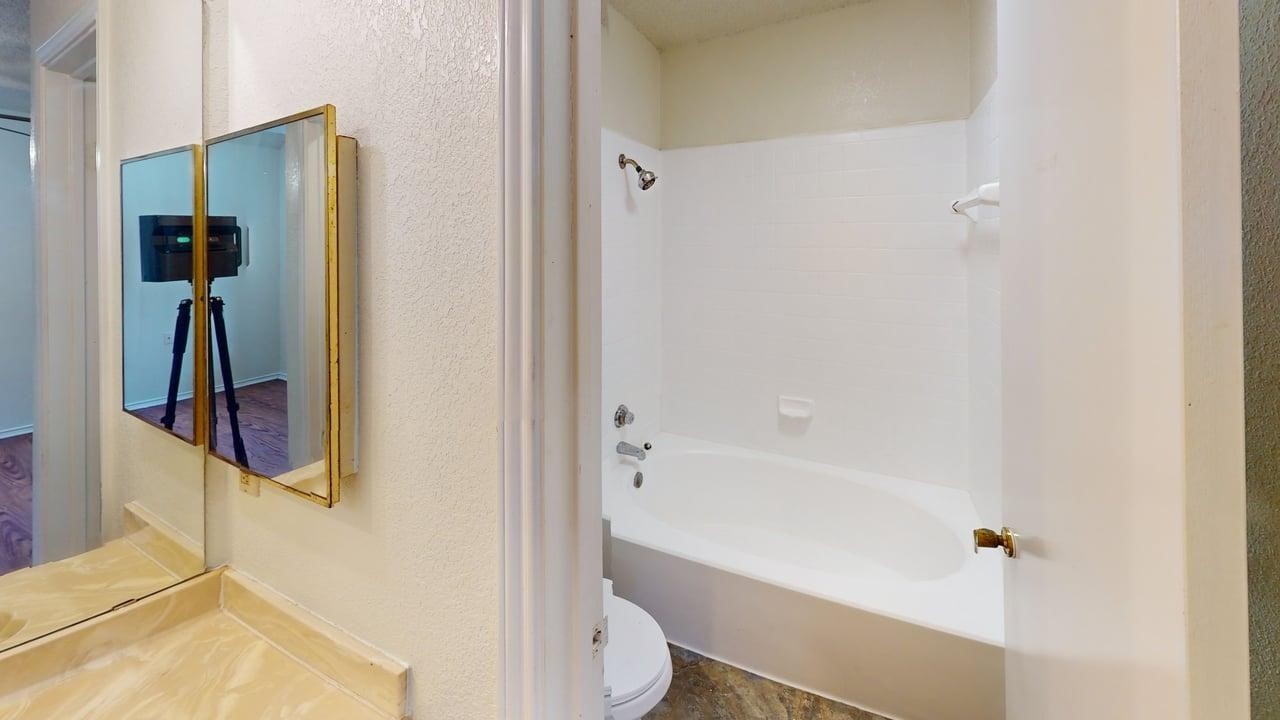 732 Versailles Street Mesquite TX 75149