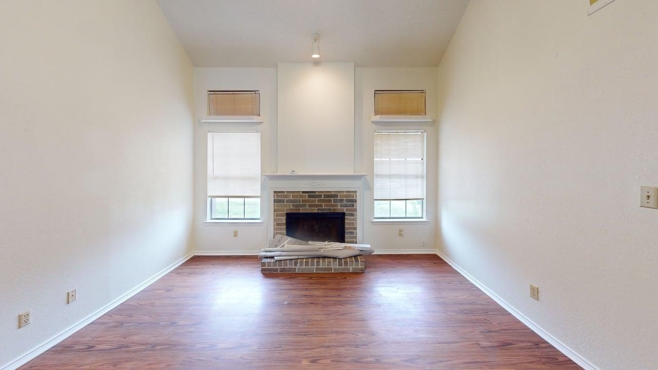 732 Versailles Street Mesquite TX 75149