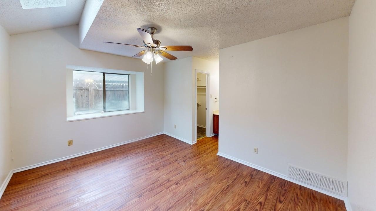 732 Versailles Street Mesquite TX 75149