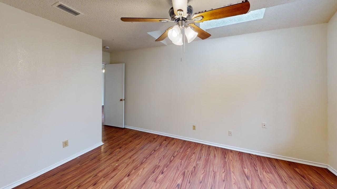 732 Versailles Street Mesquite TX 75149