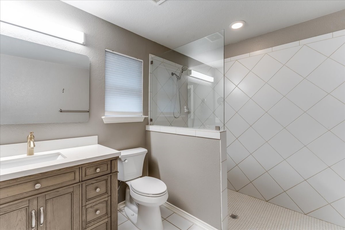 1610 Lansford Avenue Dallas TX 75224
