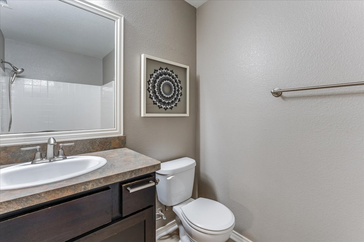 1610 Lansford Avenue Dallas TX 75224