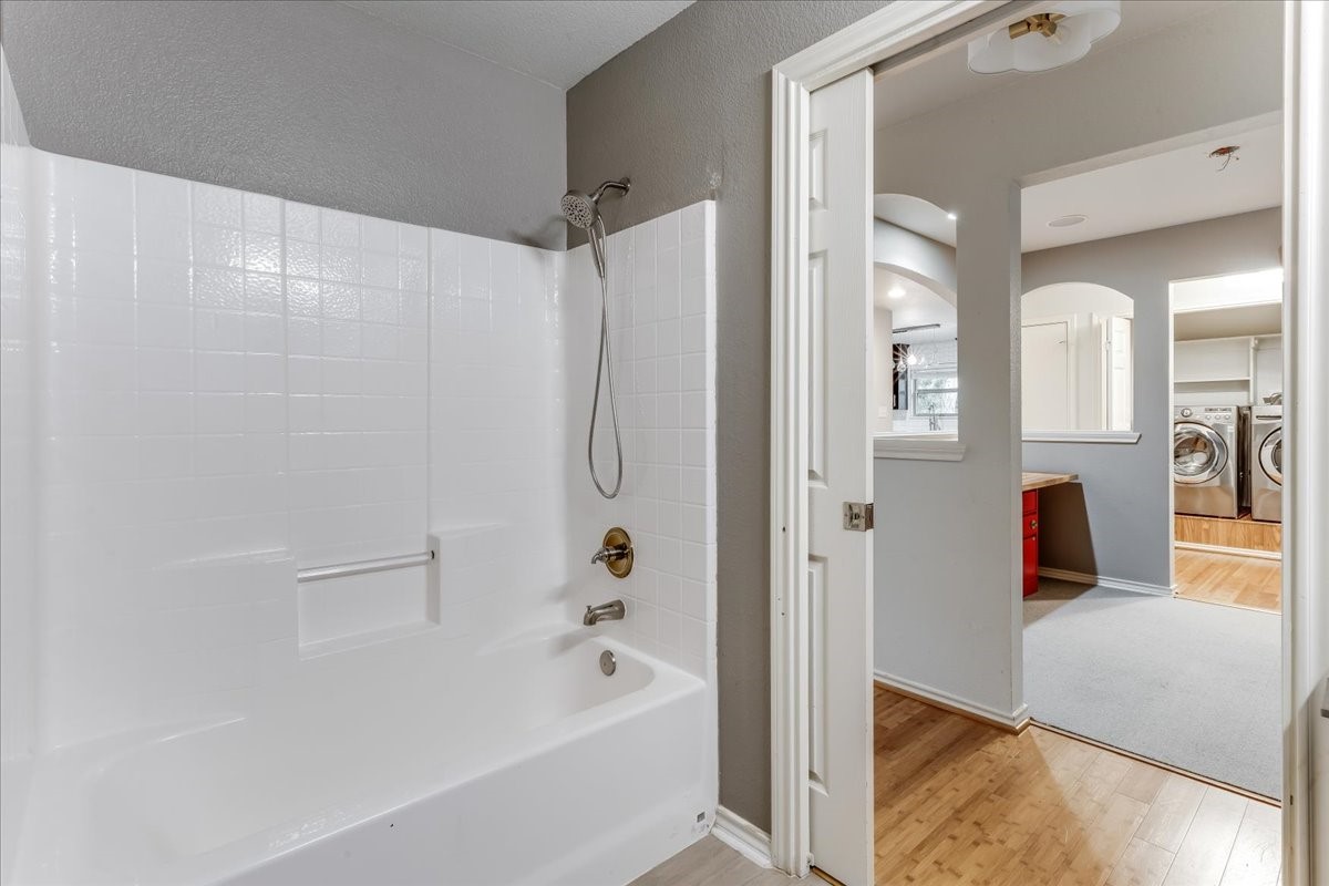 1610 Lansford Avenue Dallas TX 75224