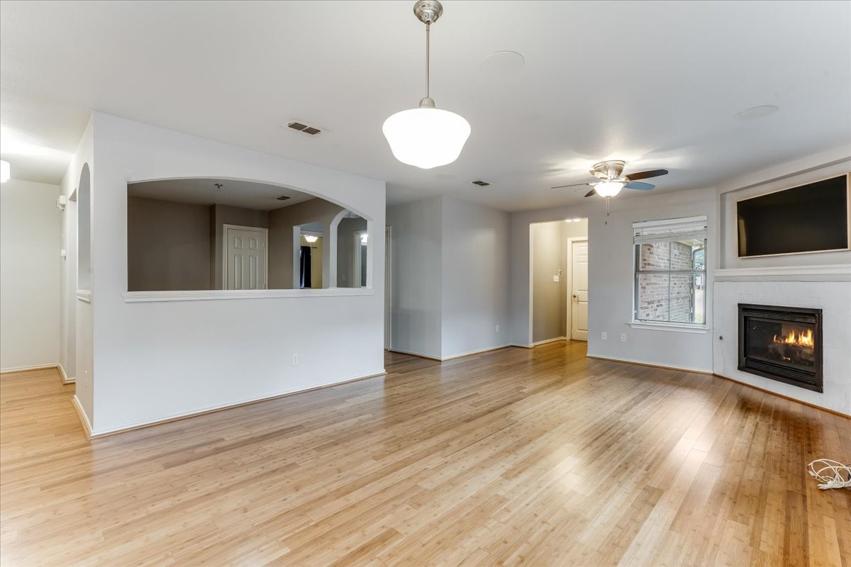 1610 Lansford Avenue Dallas TX 75224