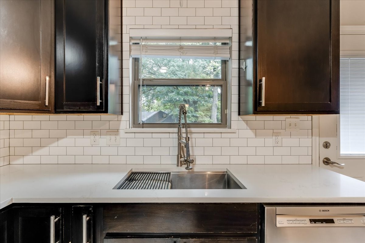 1610 Lansford Avenue Dallas TX 75224