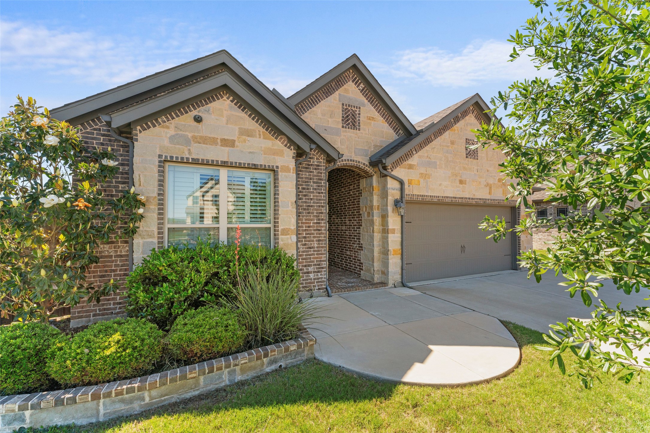 7581 Sevie Lane Grand Prairie TX 75054