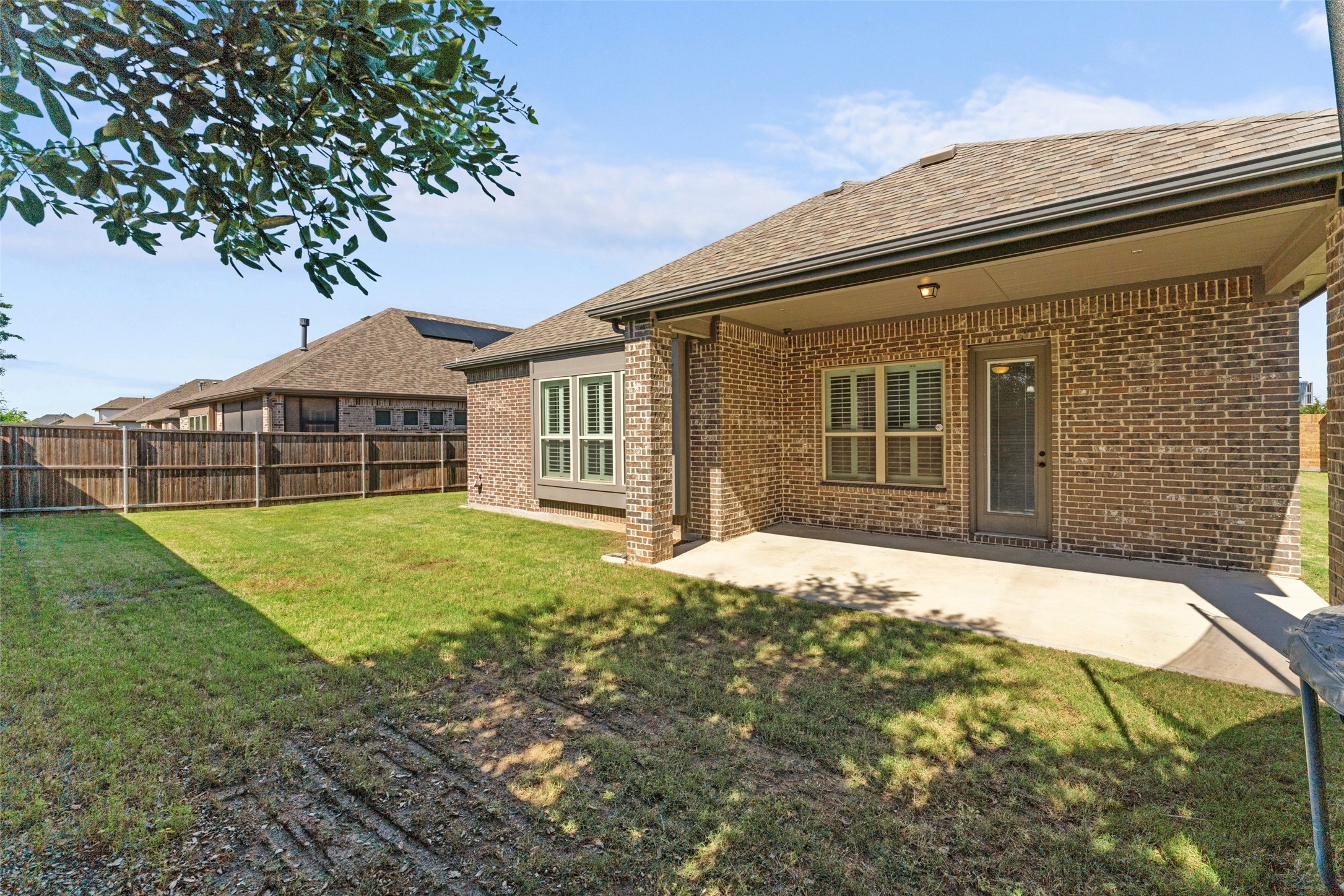 7581 Sevie Lane Grand Prairie TX 75054