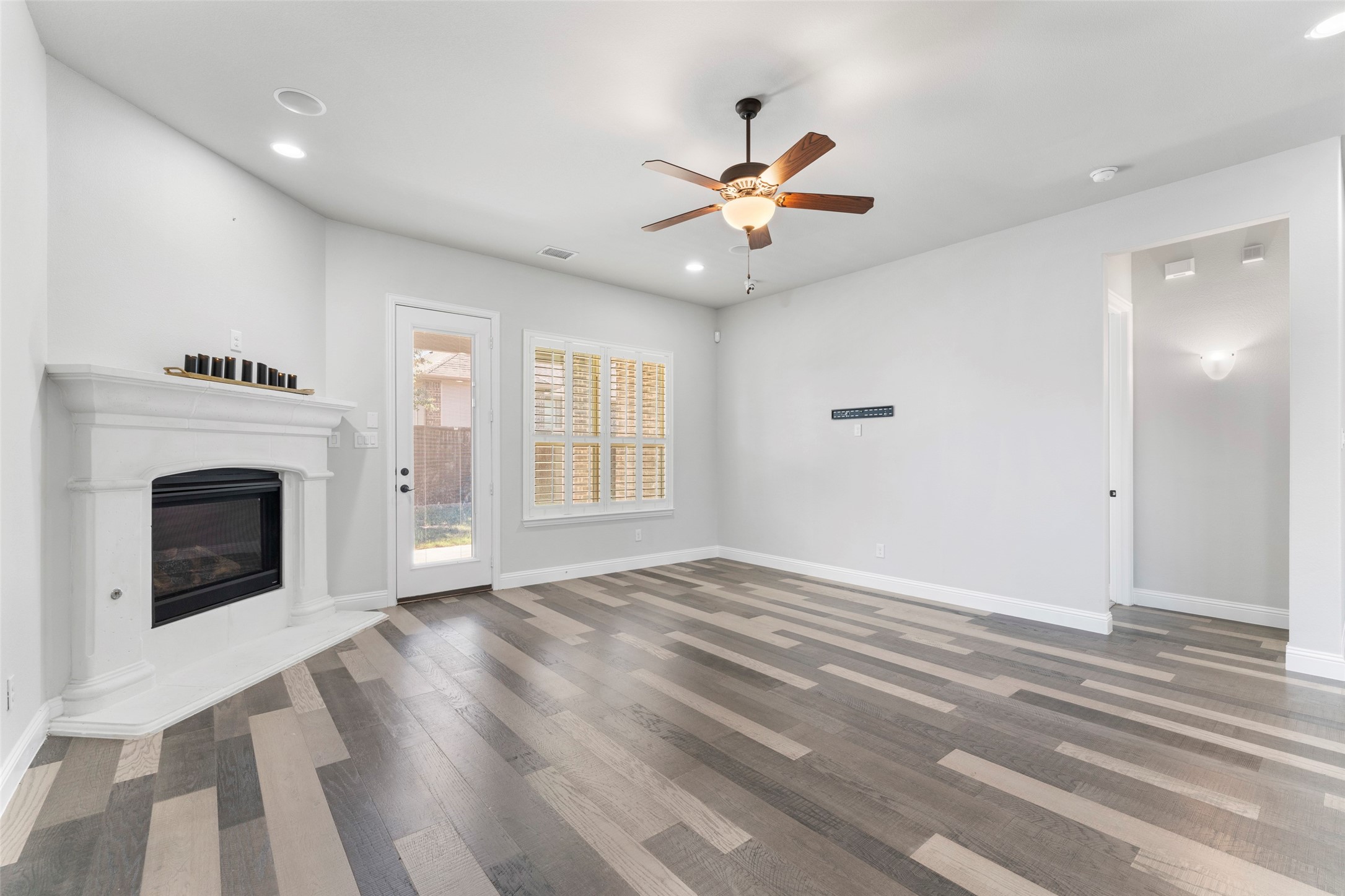 7581 Sevie Lane Grand Prairie TX 75054