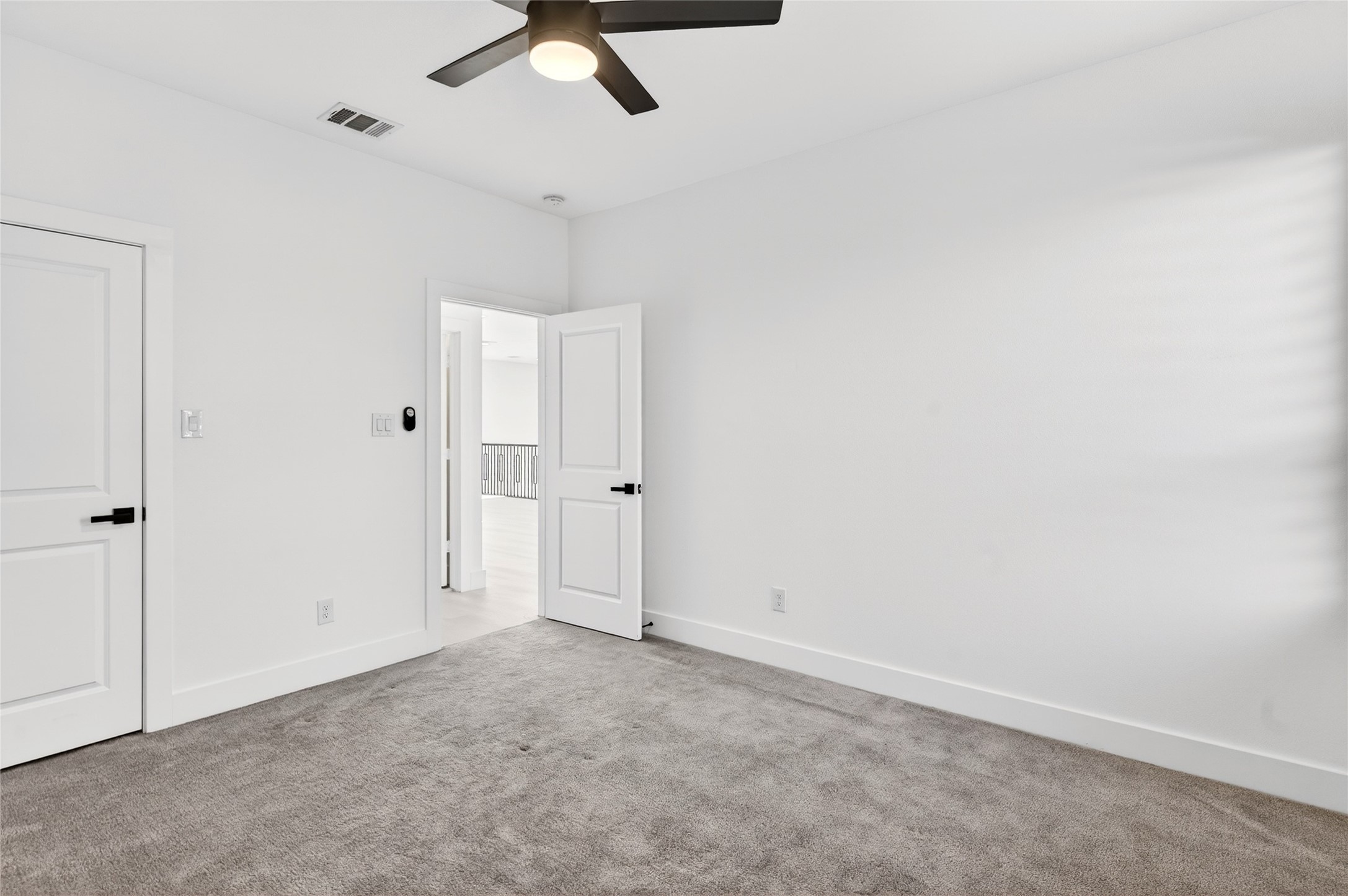 531 W Laureland Road Dallas TX 75232