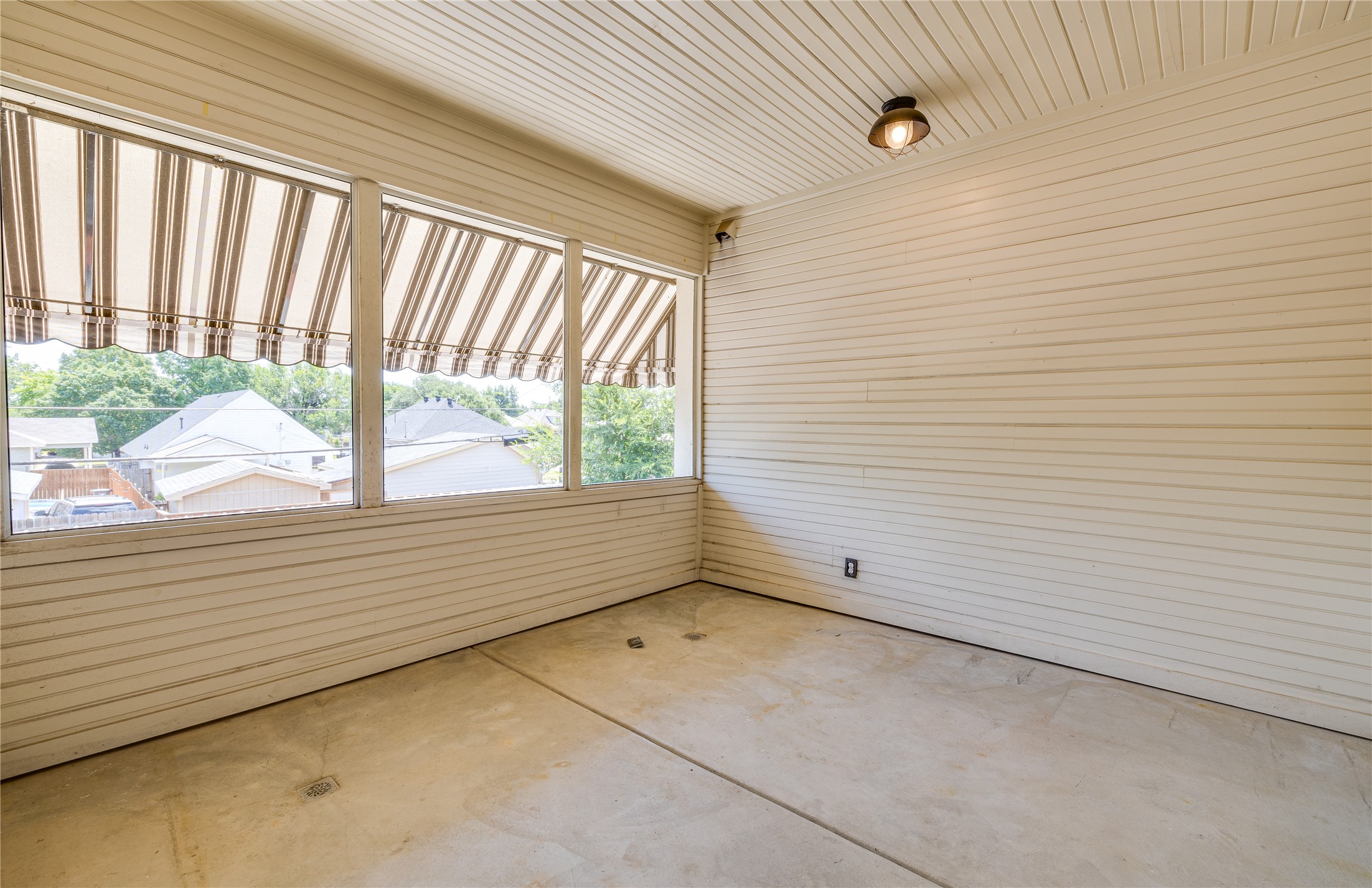 2837 Hemphill Street Fort Worth TX 76110