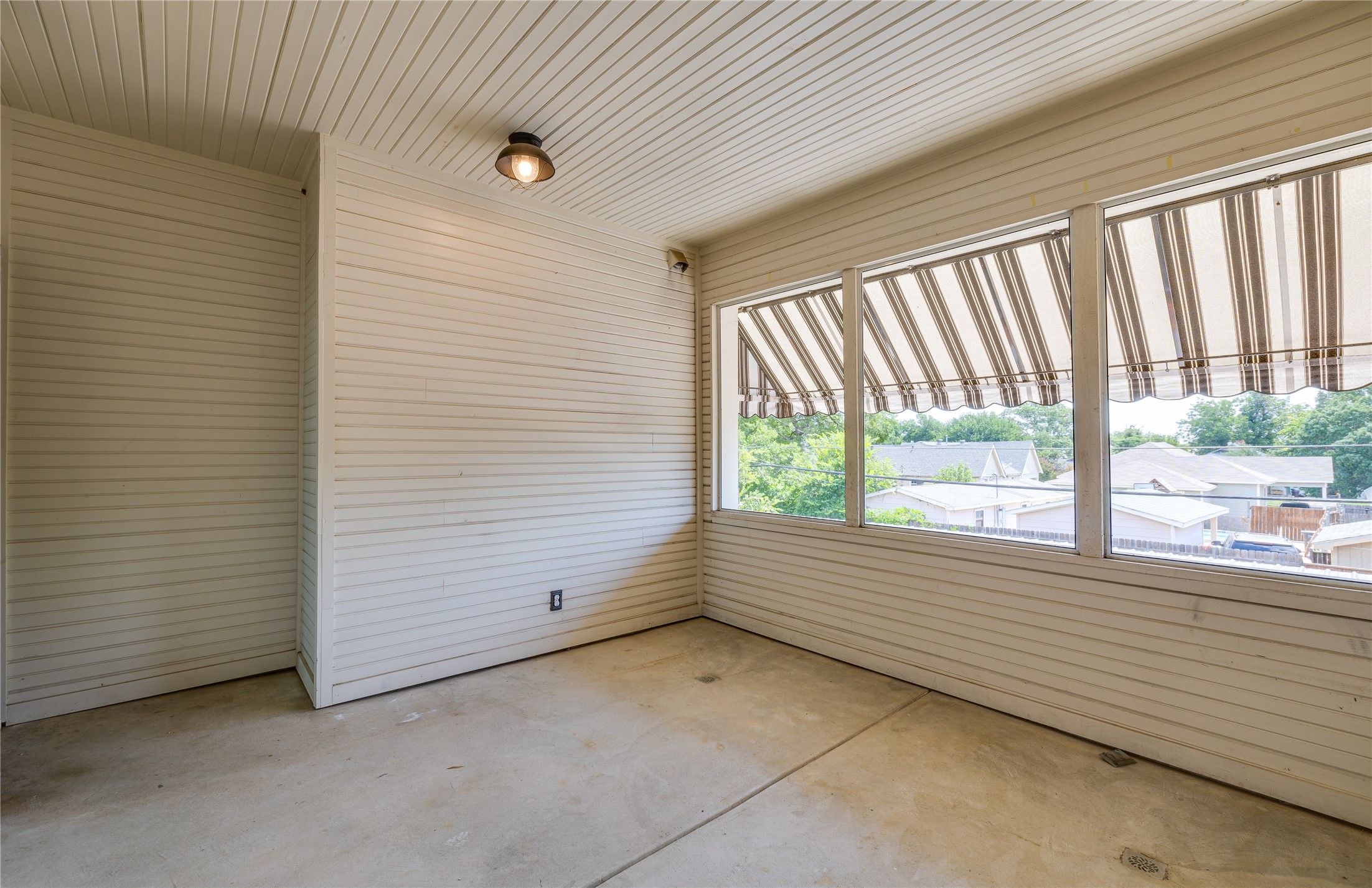 2837 Hemphill Street Fort Worth TX 76110
