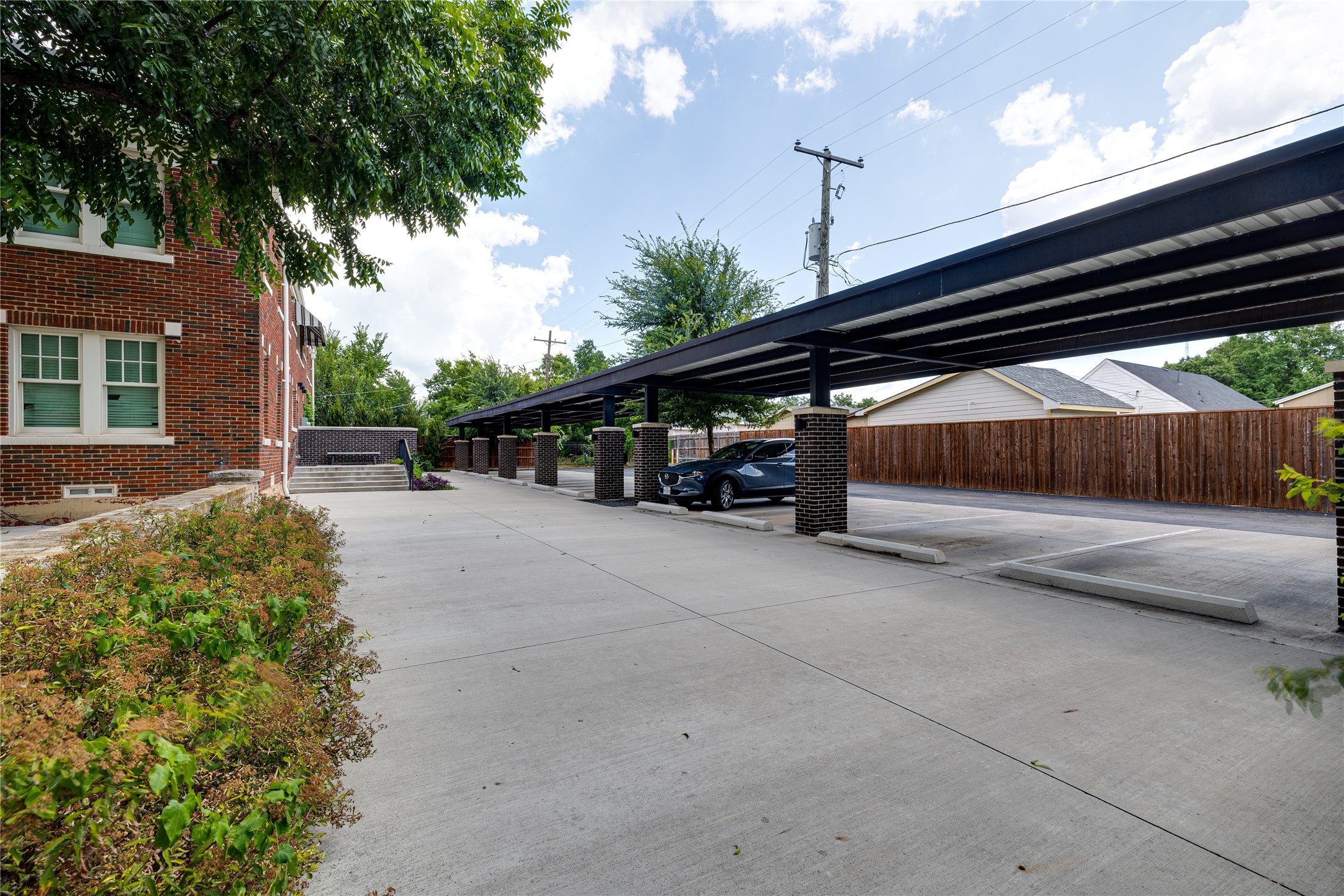 2837 Hemphill Street Fort Worth TX 76110