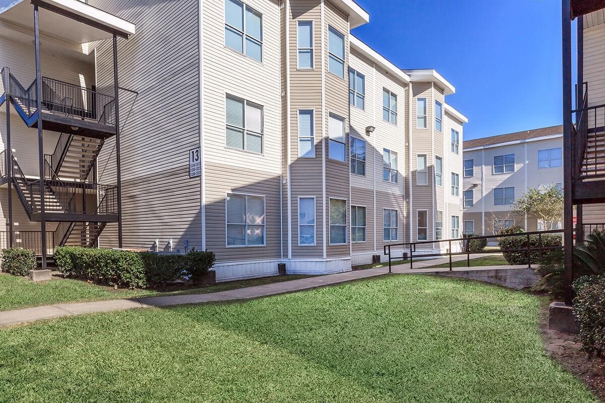 10965 S Gessner Drive Houston TX 77071