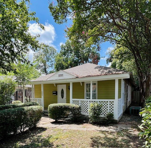425 Grandview Avenue Dallas TX 75223