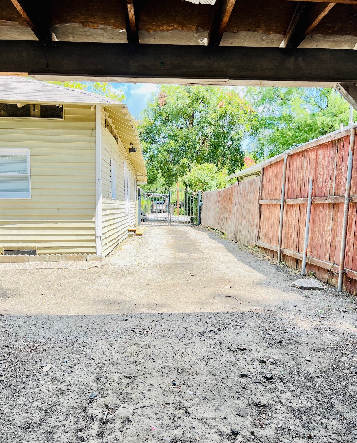 425 Grandview Avenue Dallas TX 75223