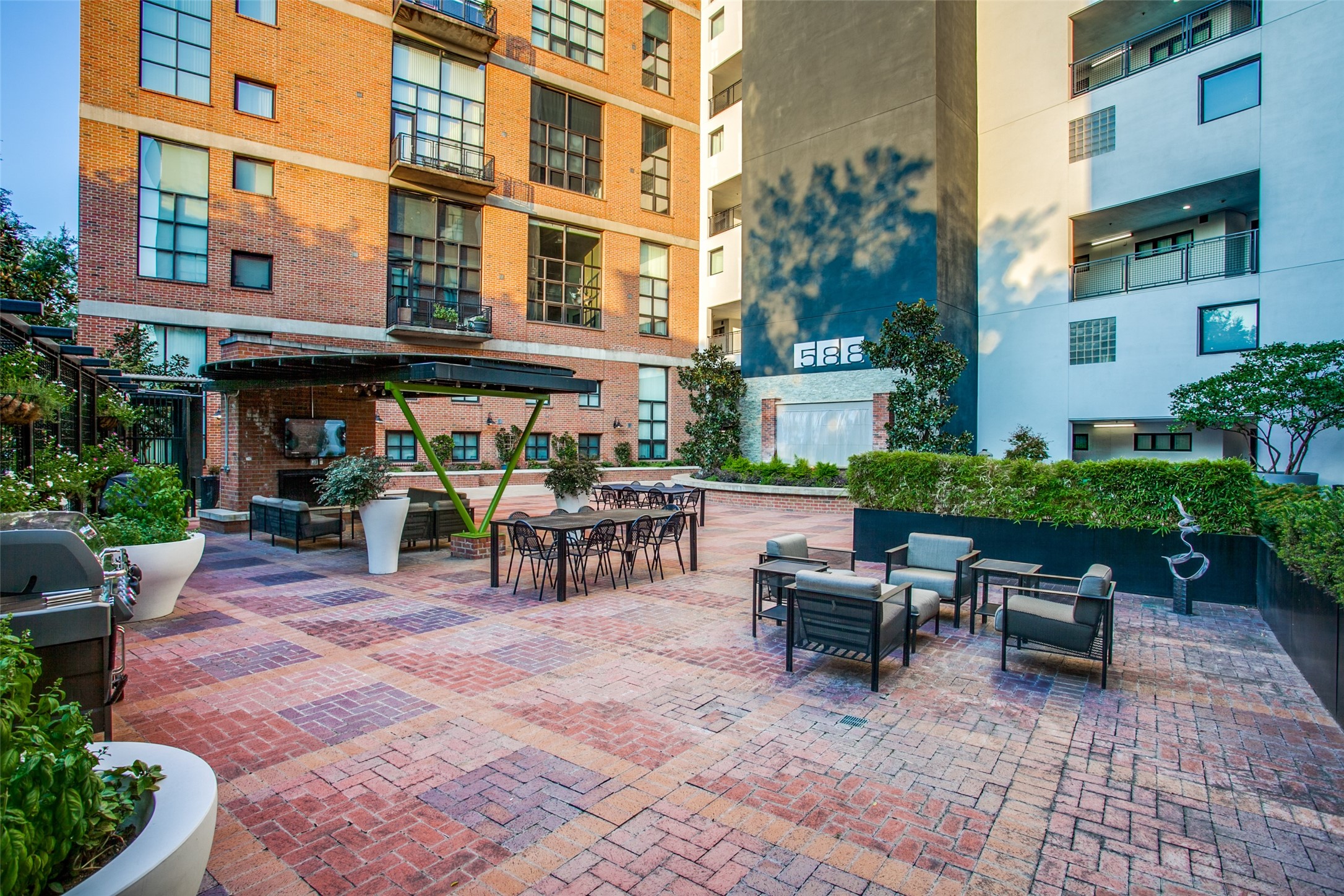 3110 Thomas Avenue Dallas TX 75204