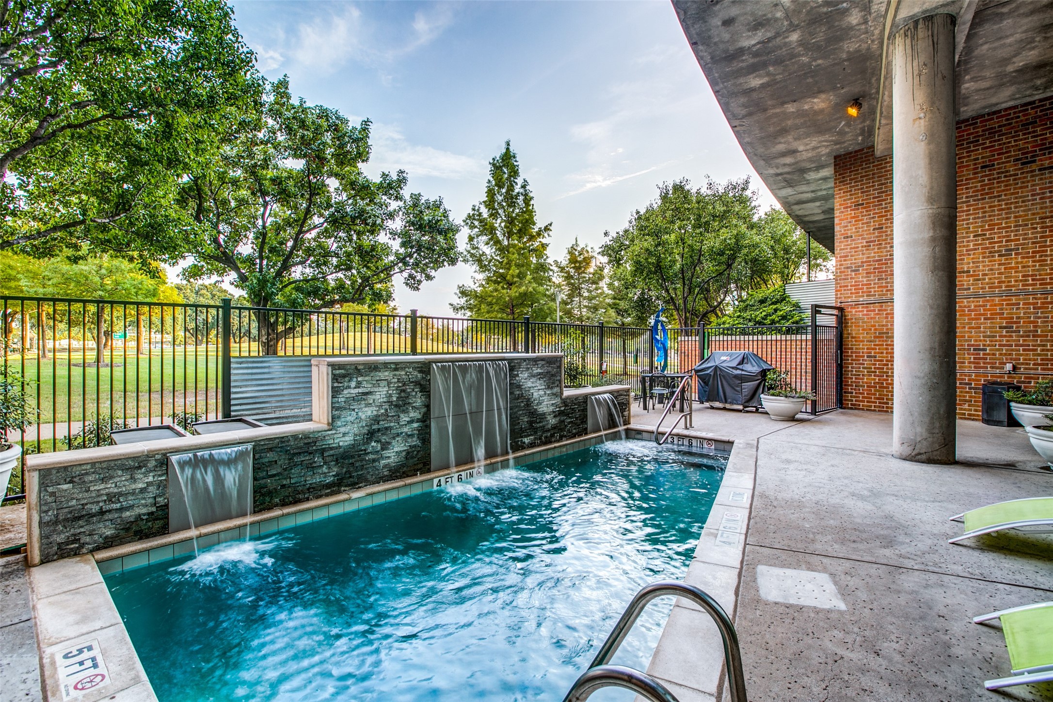 3110 Thomas Avenue Dallas TX 75204