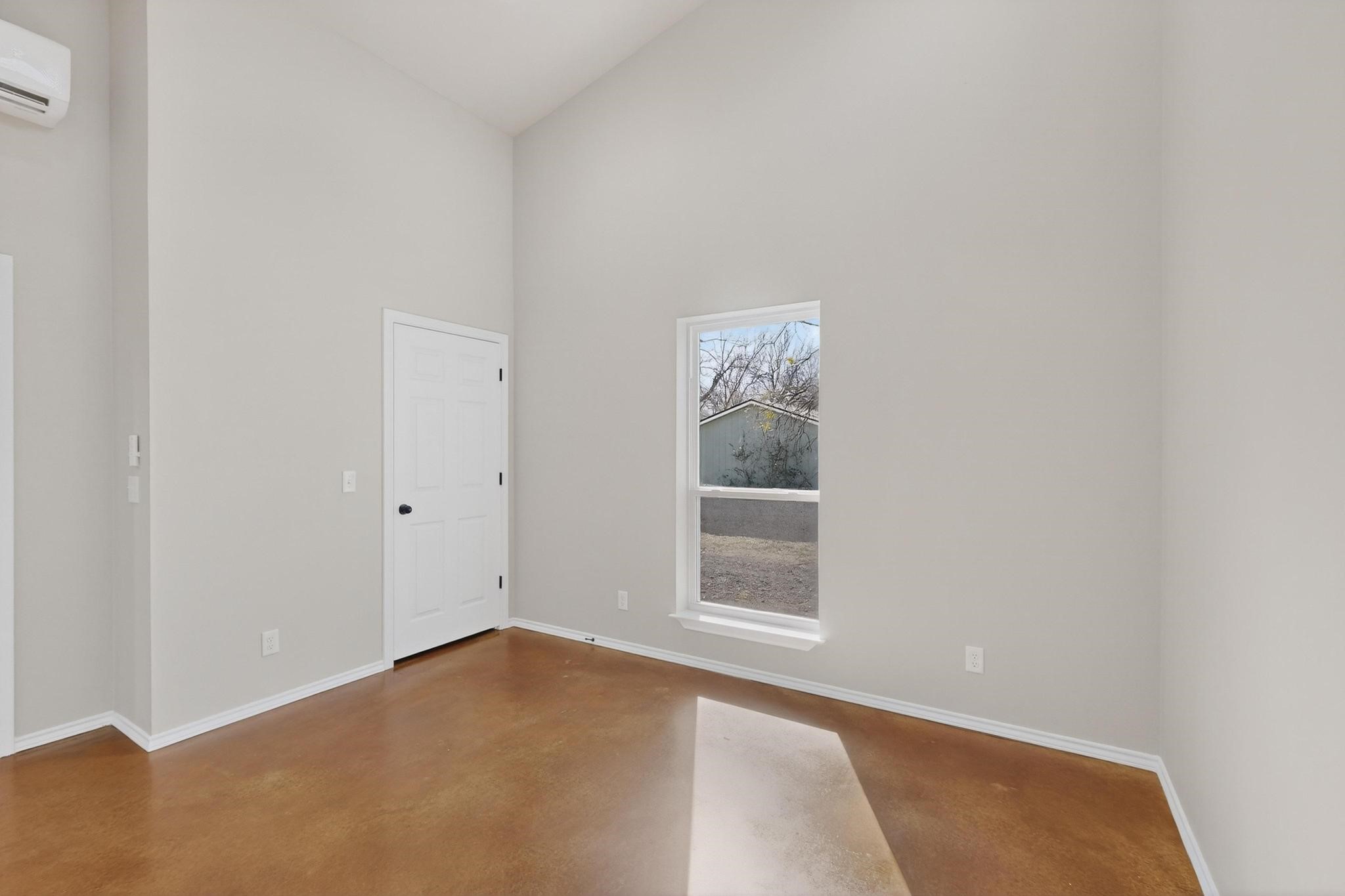 1471 W Kaufman Street Paris TX 75460
