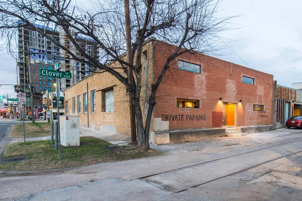 3100 Commerce Street Dallas TX 75226